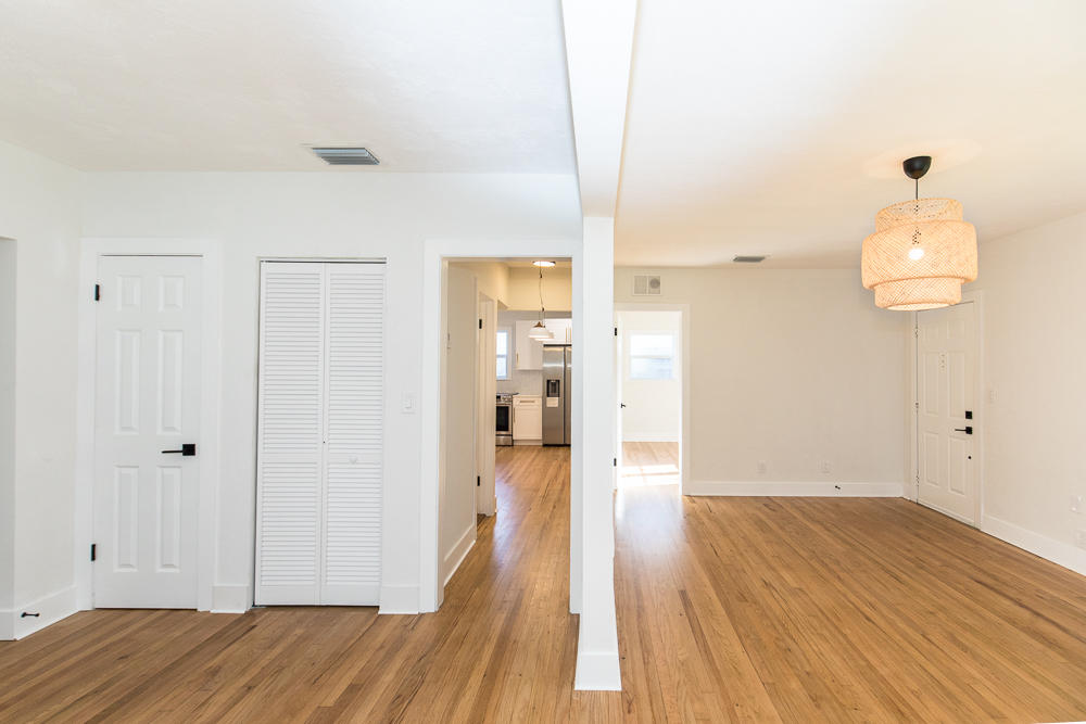 LAKE WORTH TOWN OF - Residential