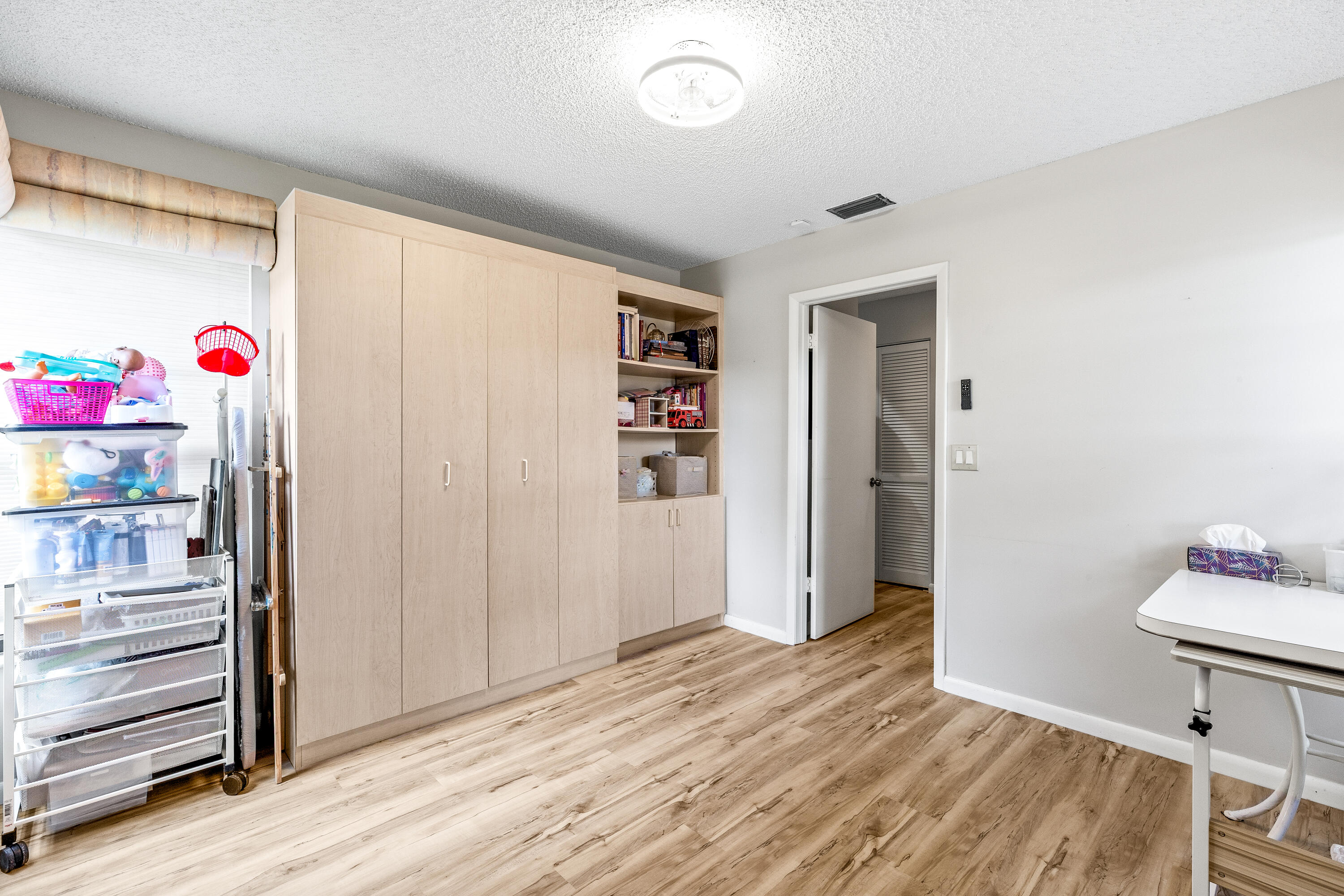 WHISPER WALK SEC E CONDO - Residential