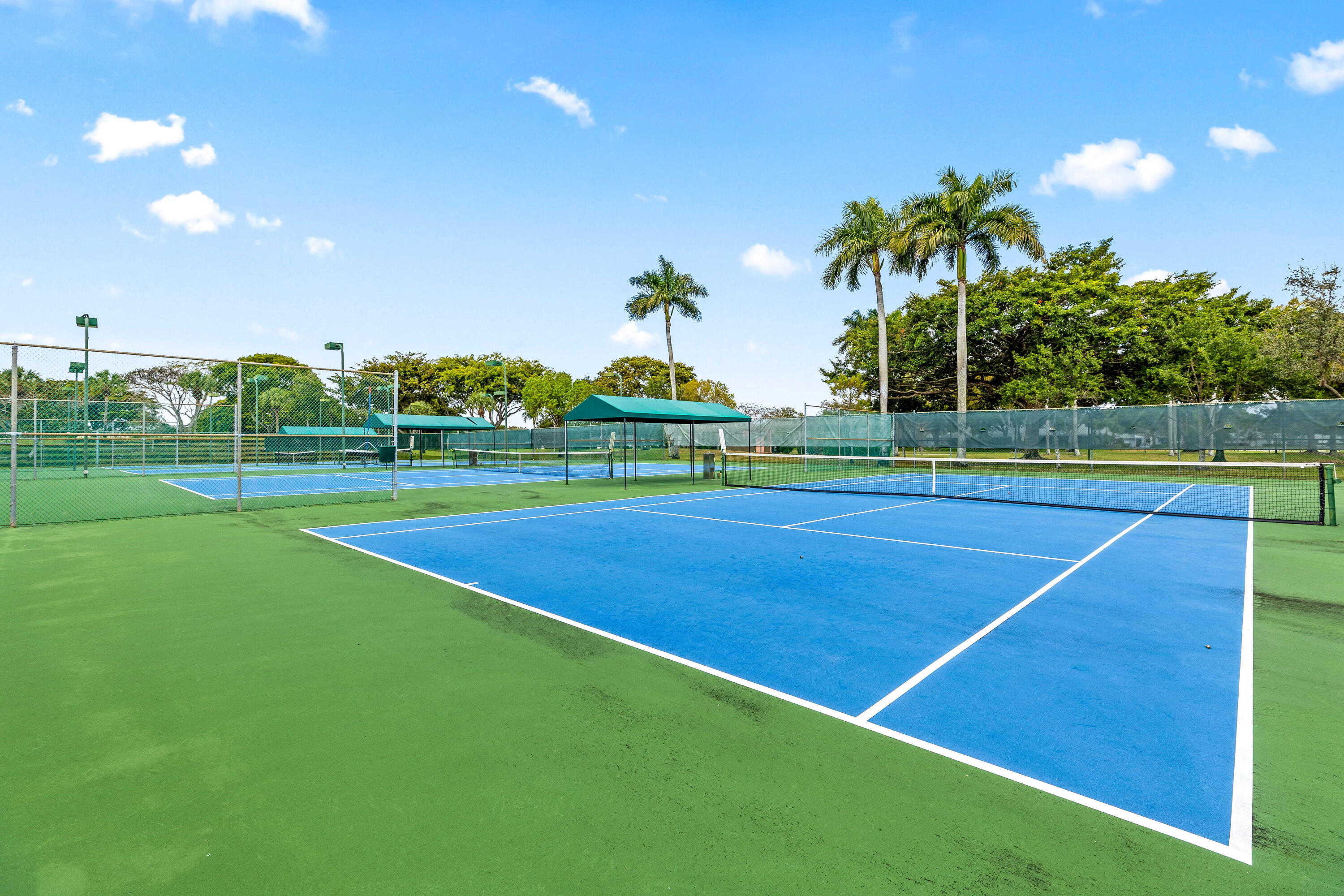 WHISPER WALK SEC E CONDO - Residential