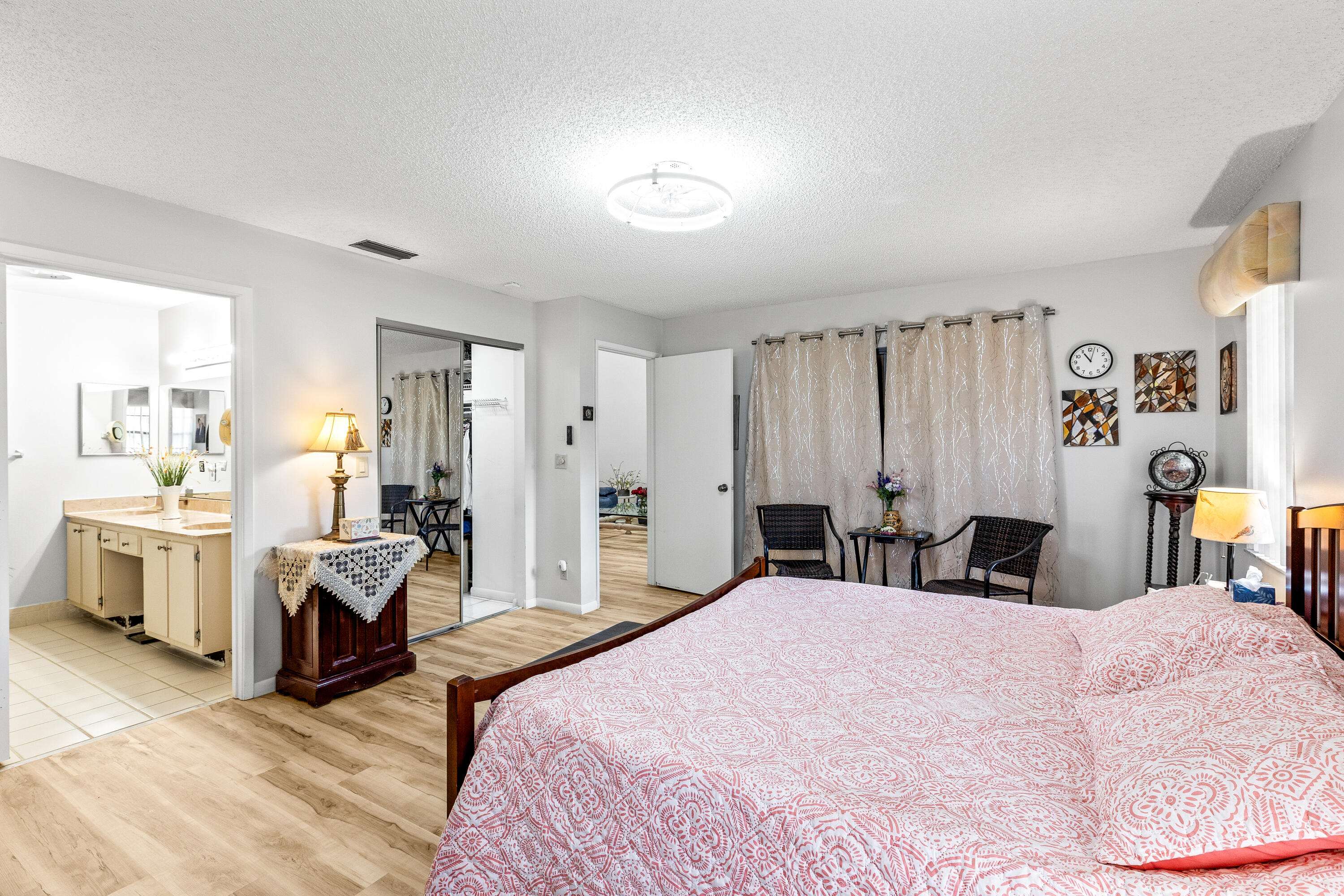 WHISPER WALK SEC E CONDO - Residential