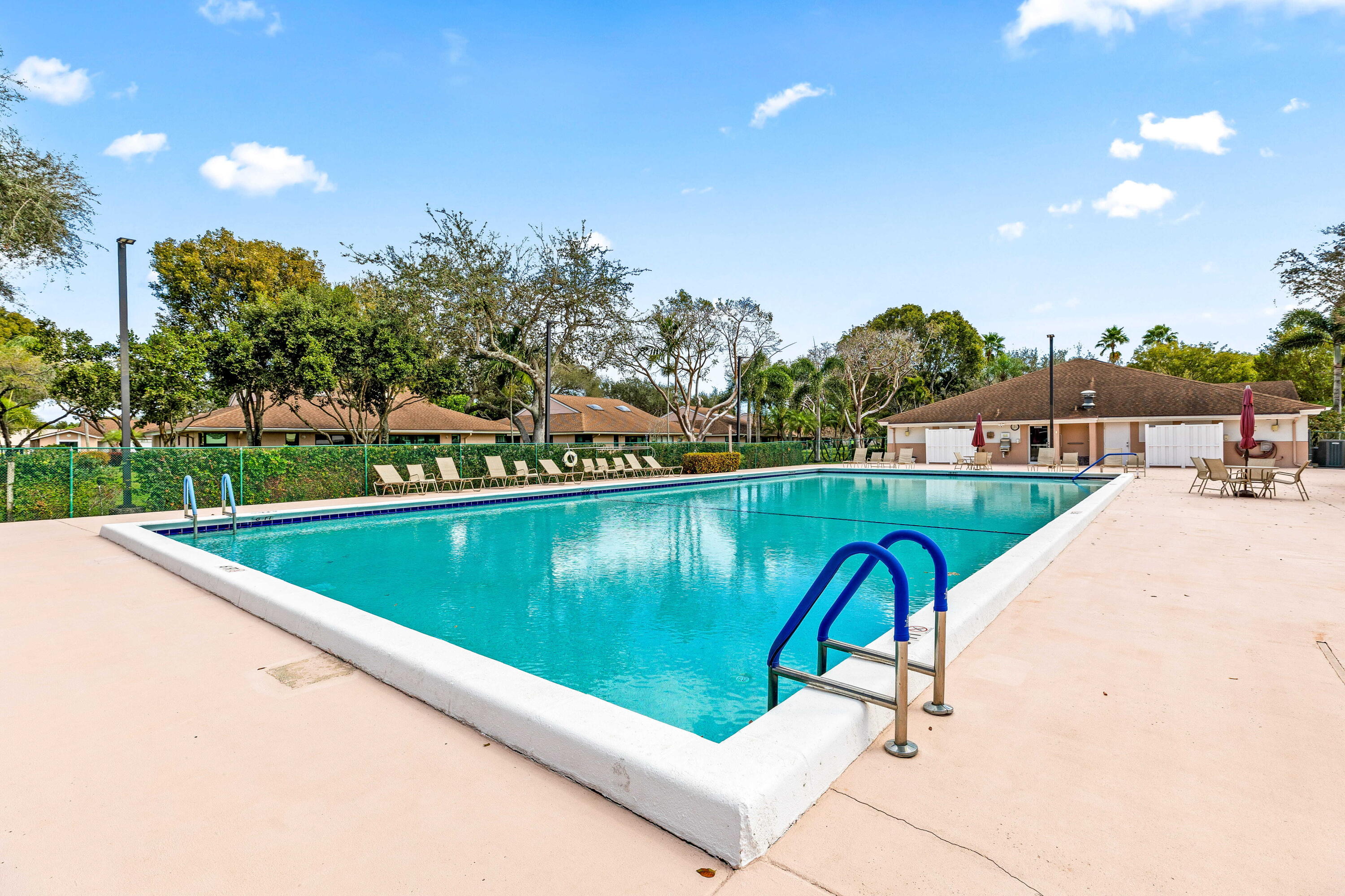 WHISPER WALK SEC E CONDO - Residential