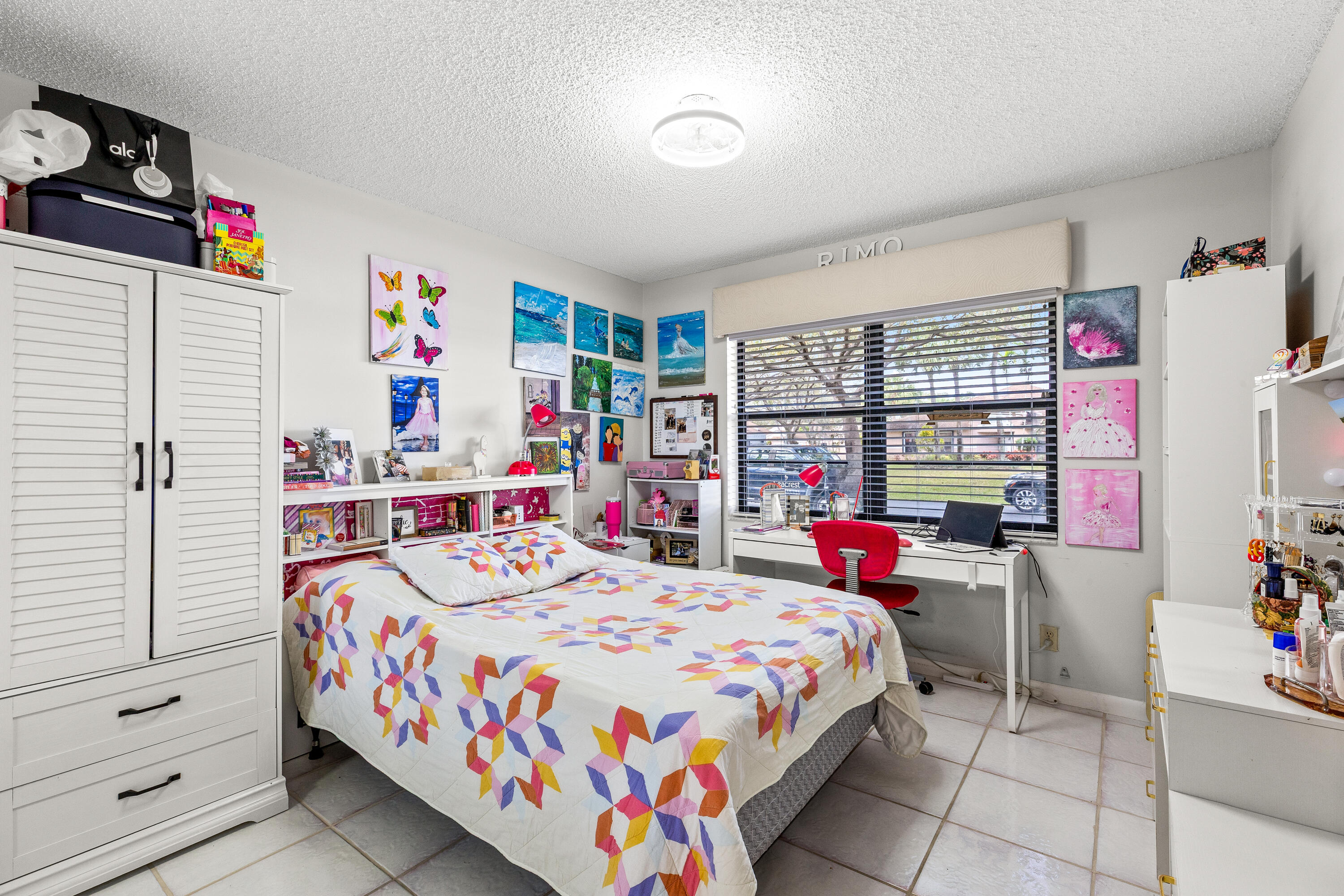 WHISPER WALK SEC E CONDO - Residential