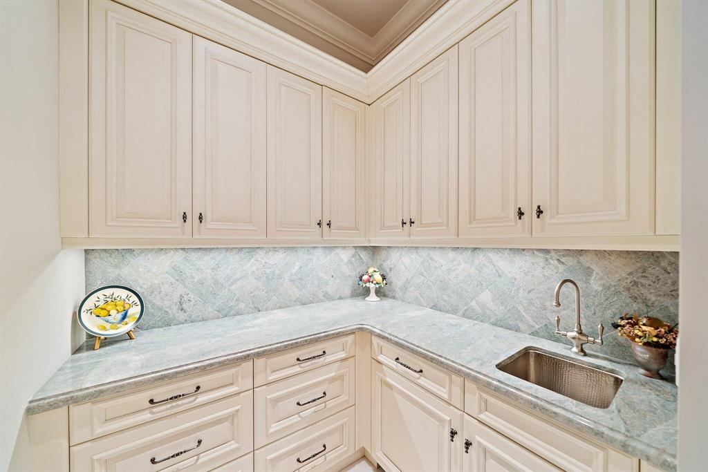 OLD PALM PL 4 - Residential