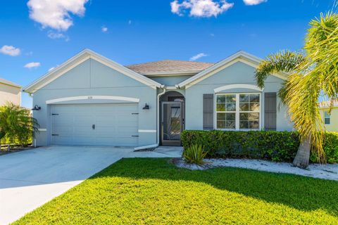 Single Family Residence in Vero Beach FL 2133 Harwick Circle Cir.jpg
