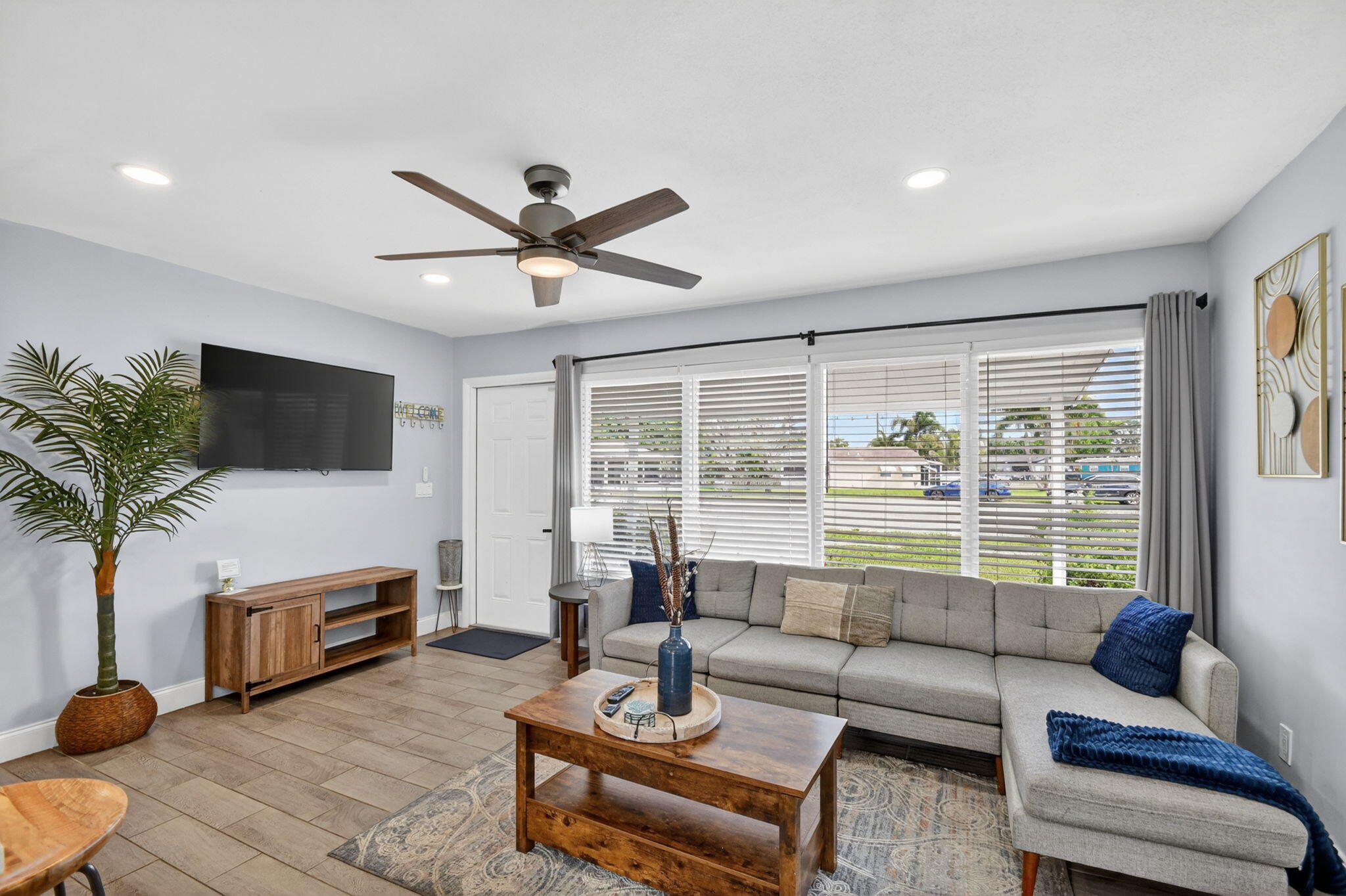 SEMINOLE MANOR 2 - Residential