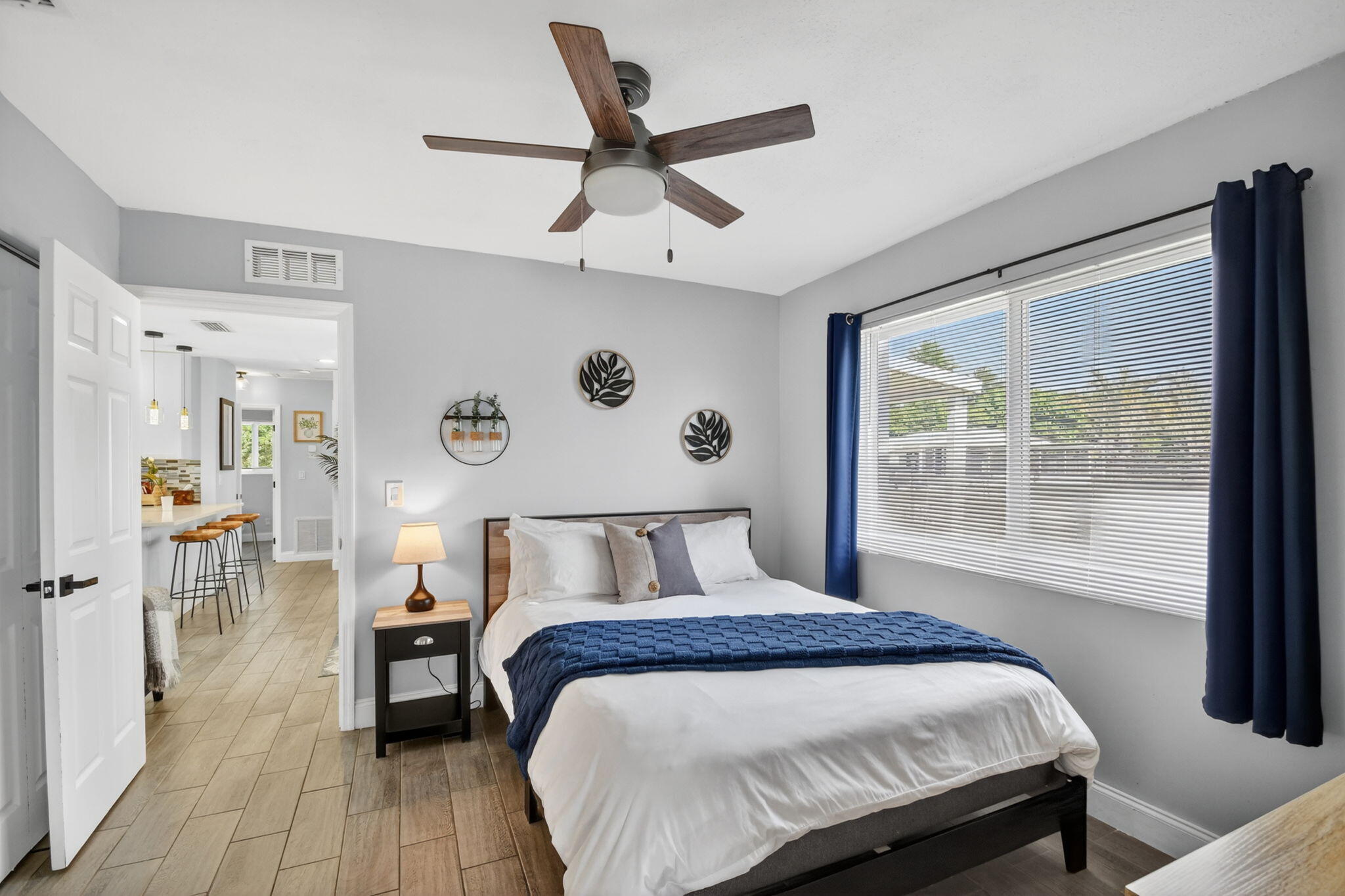 SEMINOLE MANOR 2 - Residential