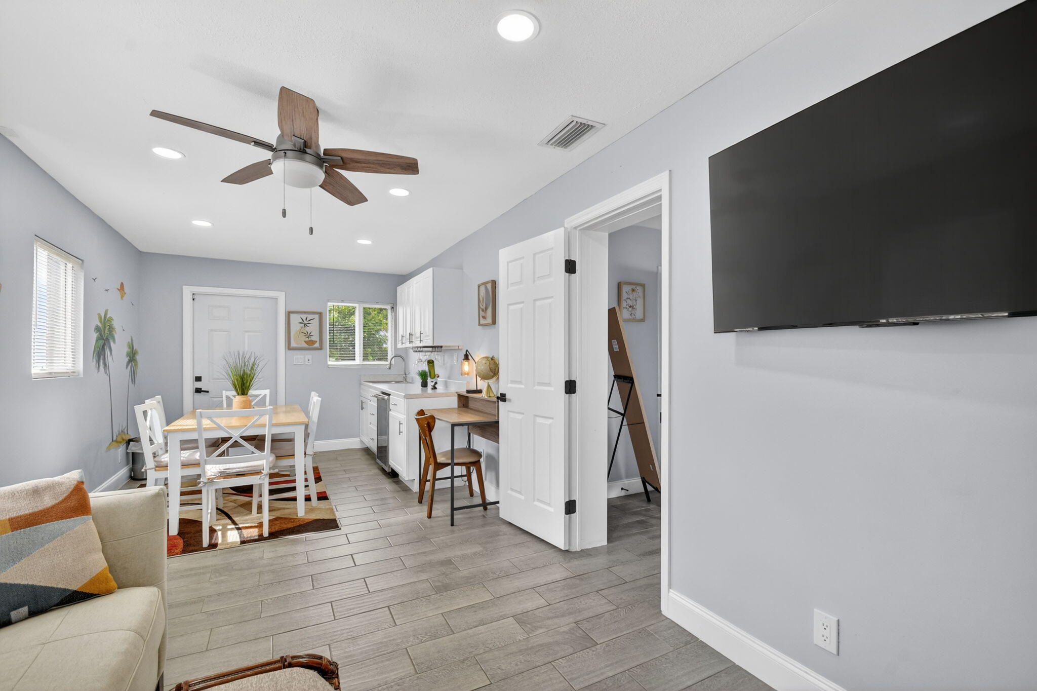 SEMINOLE MANOR 2 - Residential