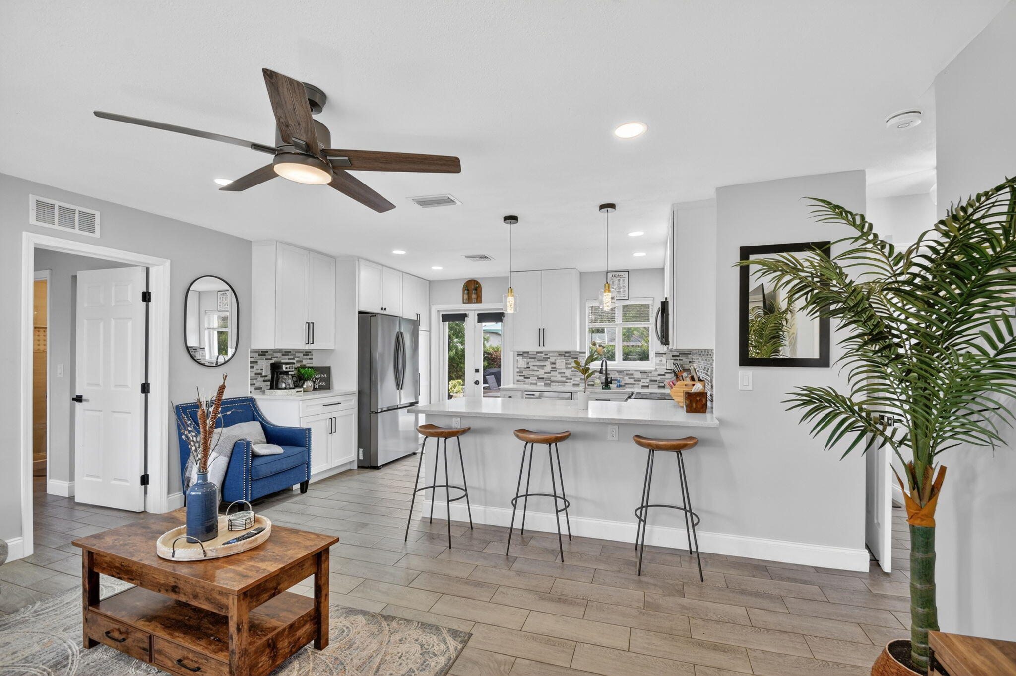 SEMINOLE MANOR 2 - Residential