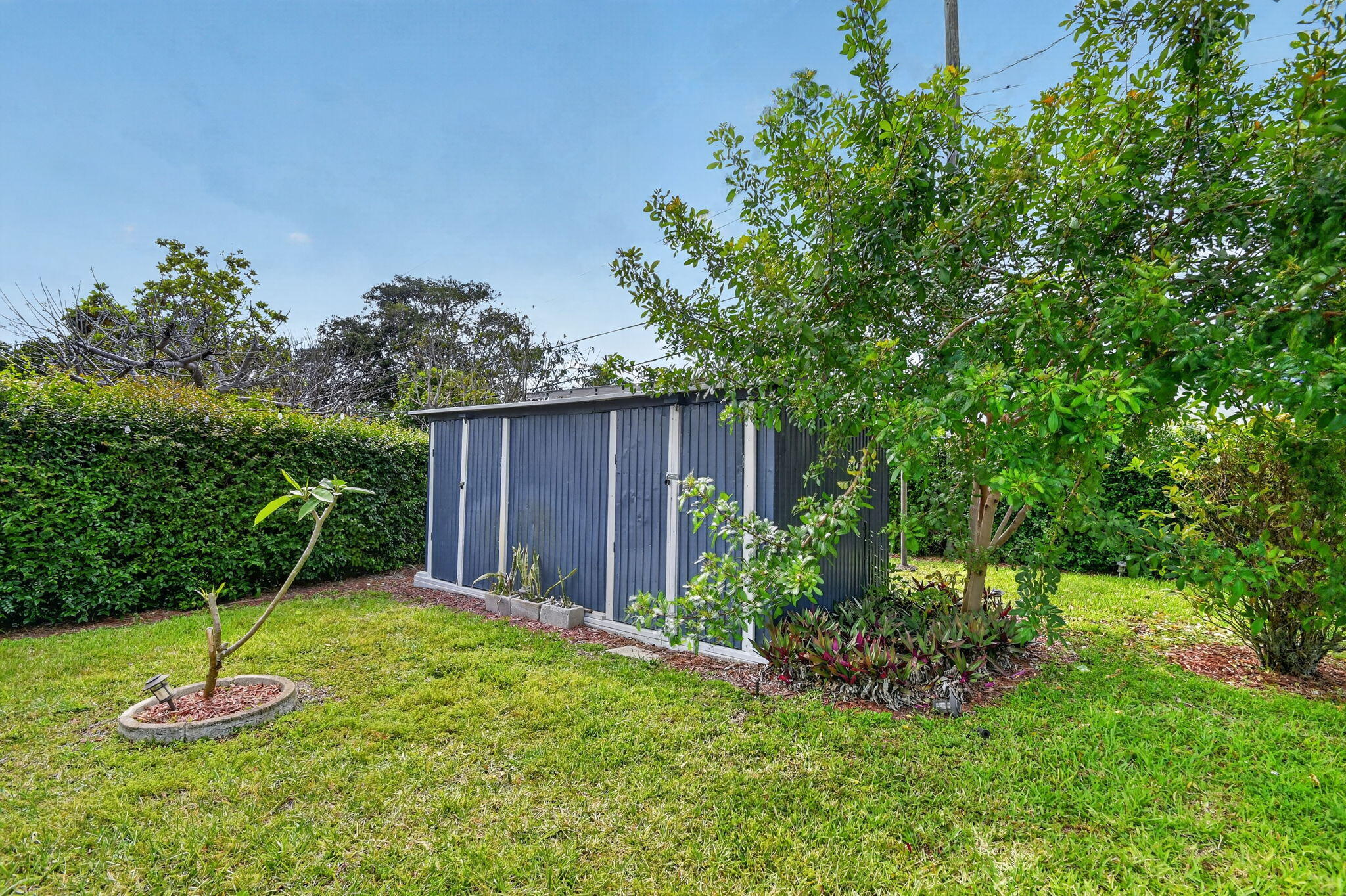 SEMINOLE MANOR 2 - Residential