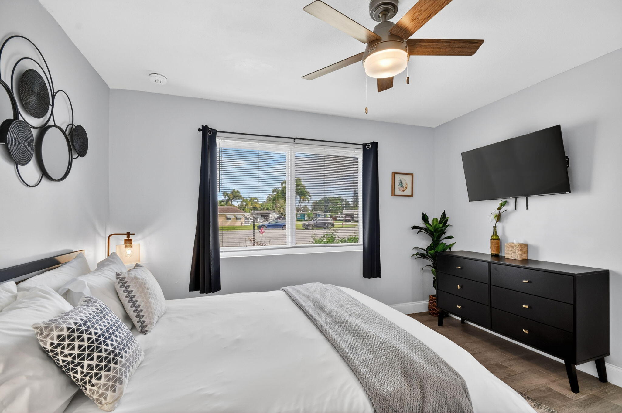 SEMINOLE MANOR 2 - Residential