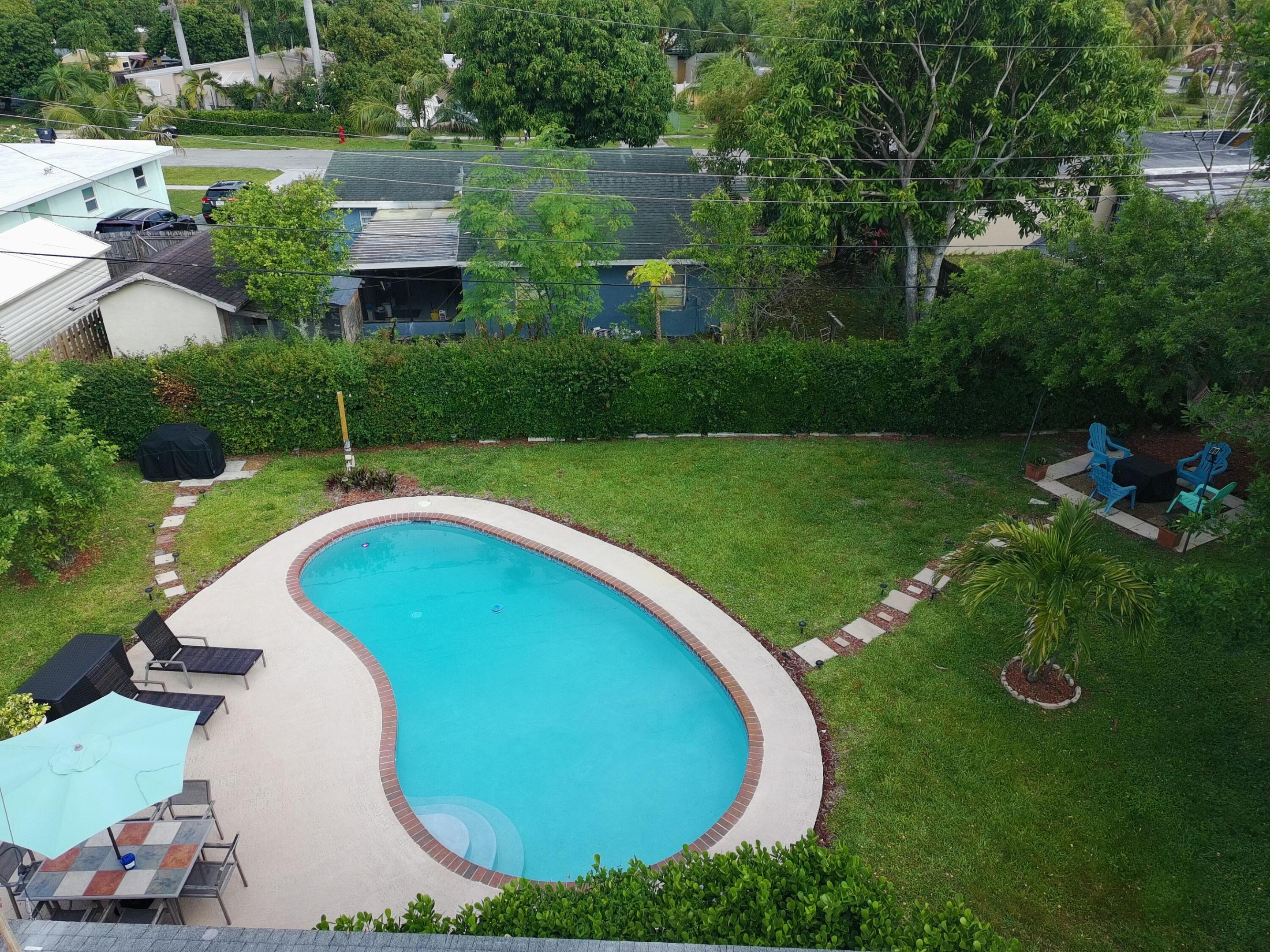 SEMINOLE MANOR 2 - Residential