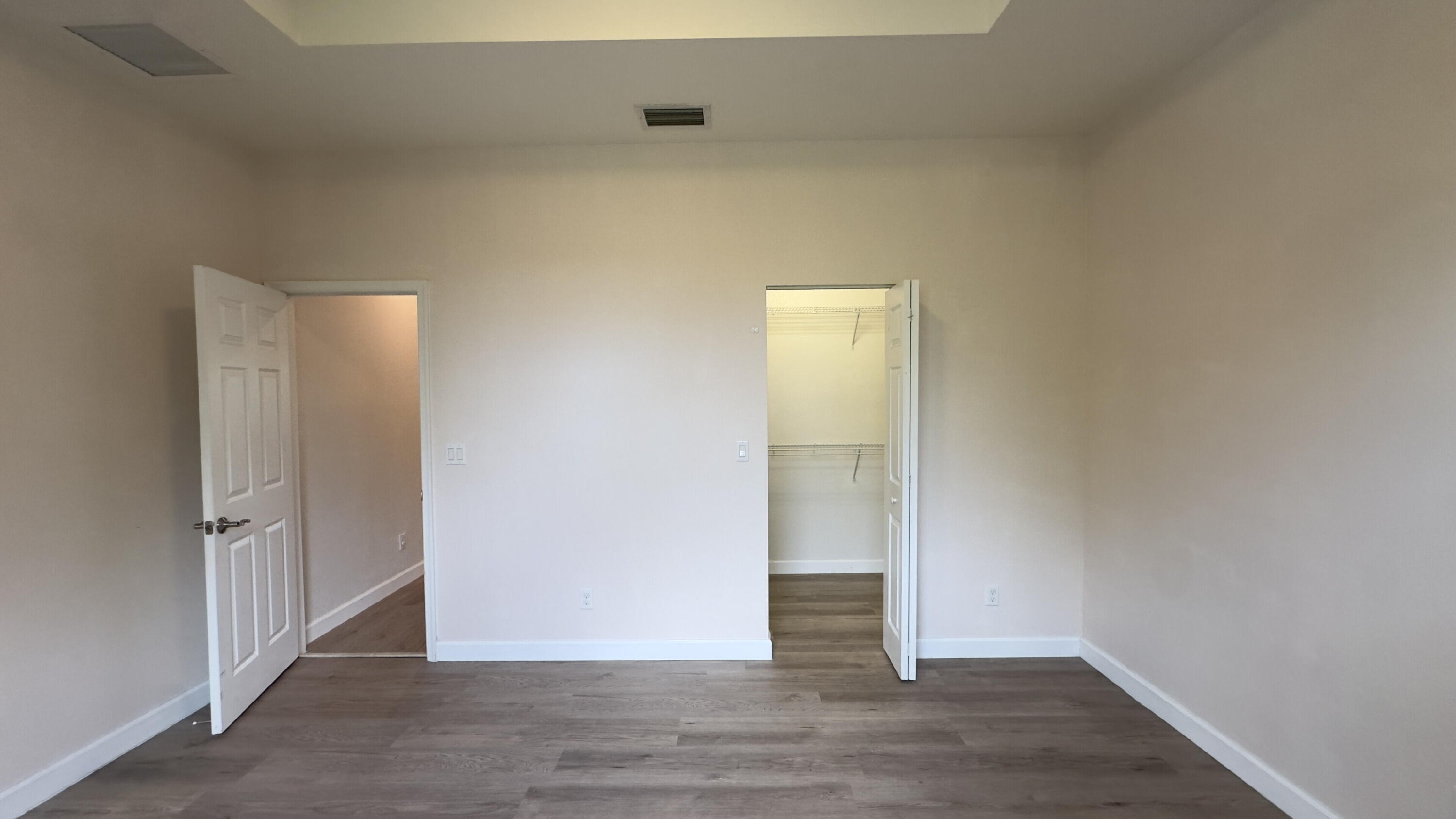 CHARLESTON COMMONS 2 - Residential Lease