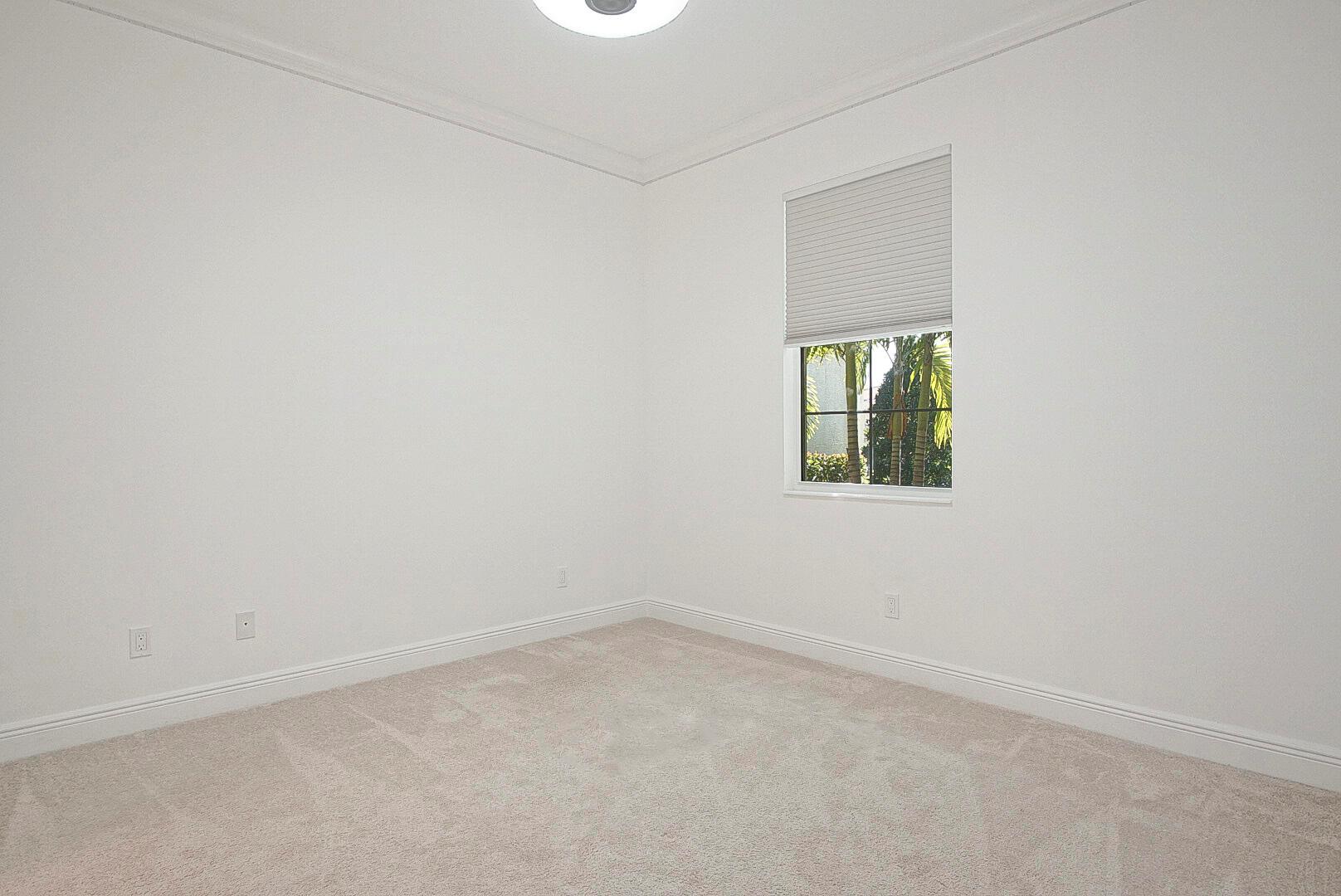 VERANO - Residential Lease