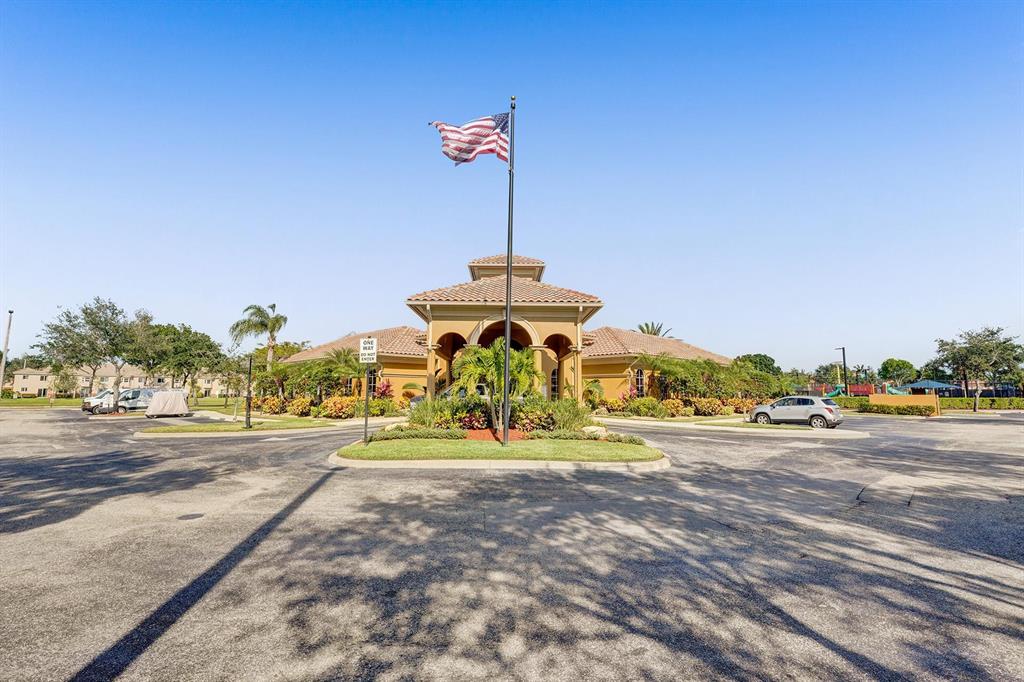 LIBERTY BAY - Residential