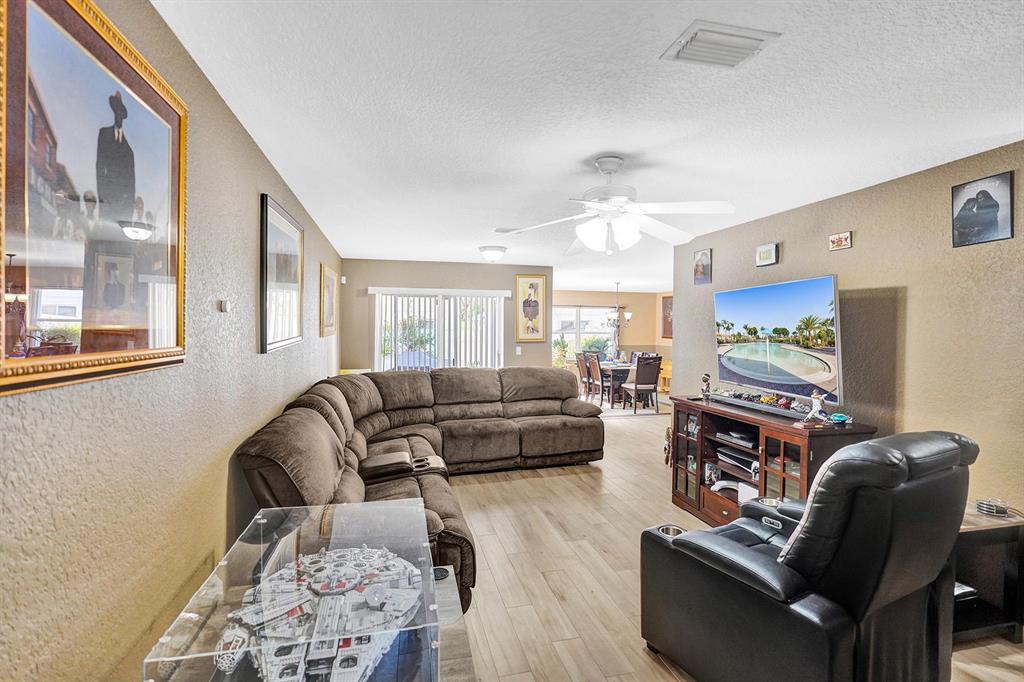 LIBERTY BAY - Residential