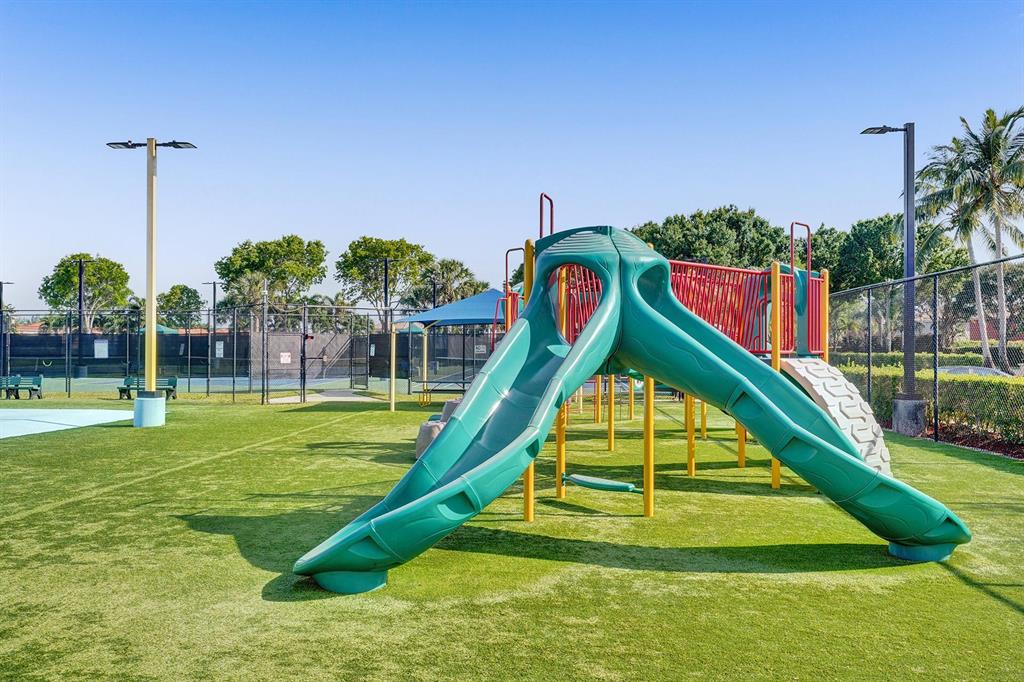 LIBERTY BAY - Residential