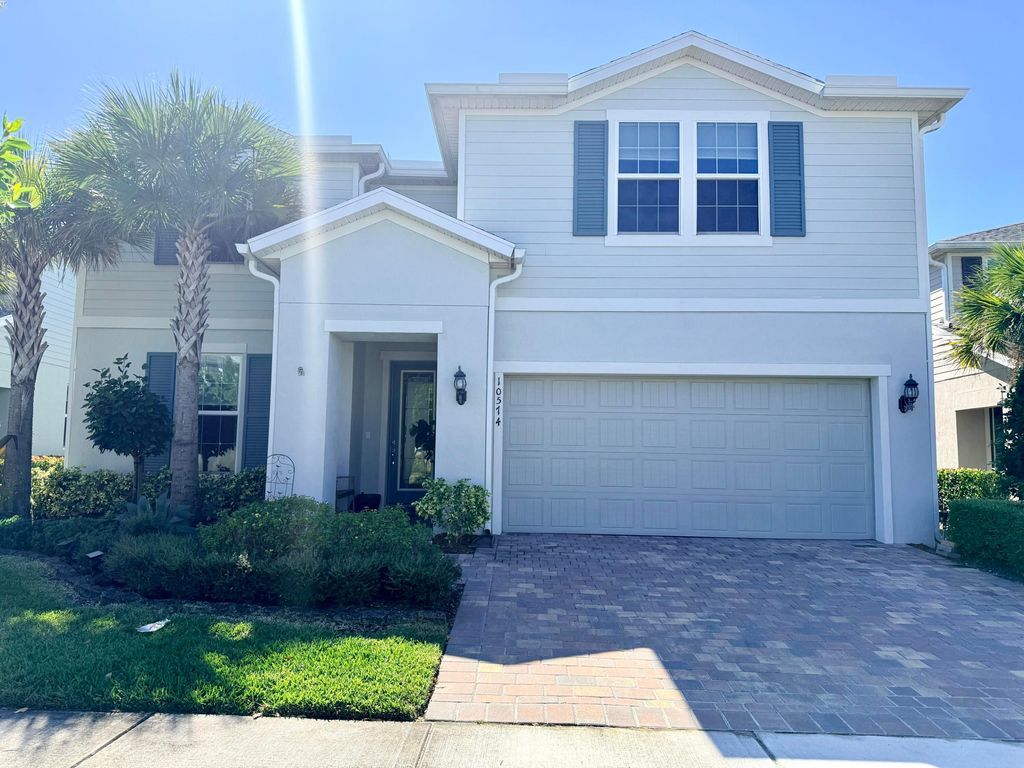 Photo of 10574 SW Captiva Drive, Port Saint Lucie, FL 34987 (MLS # R11137048)