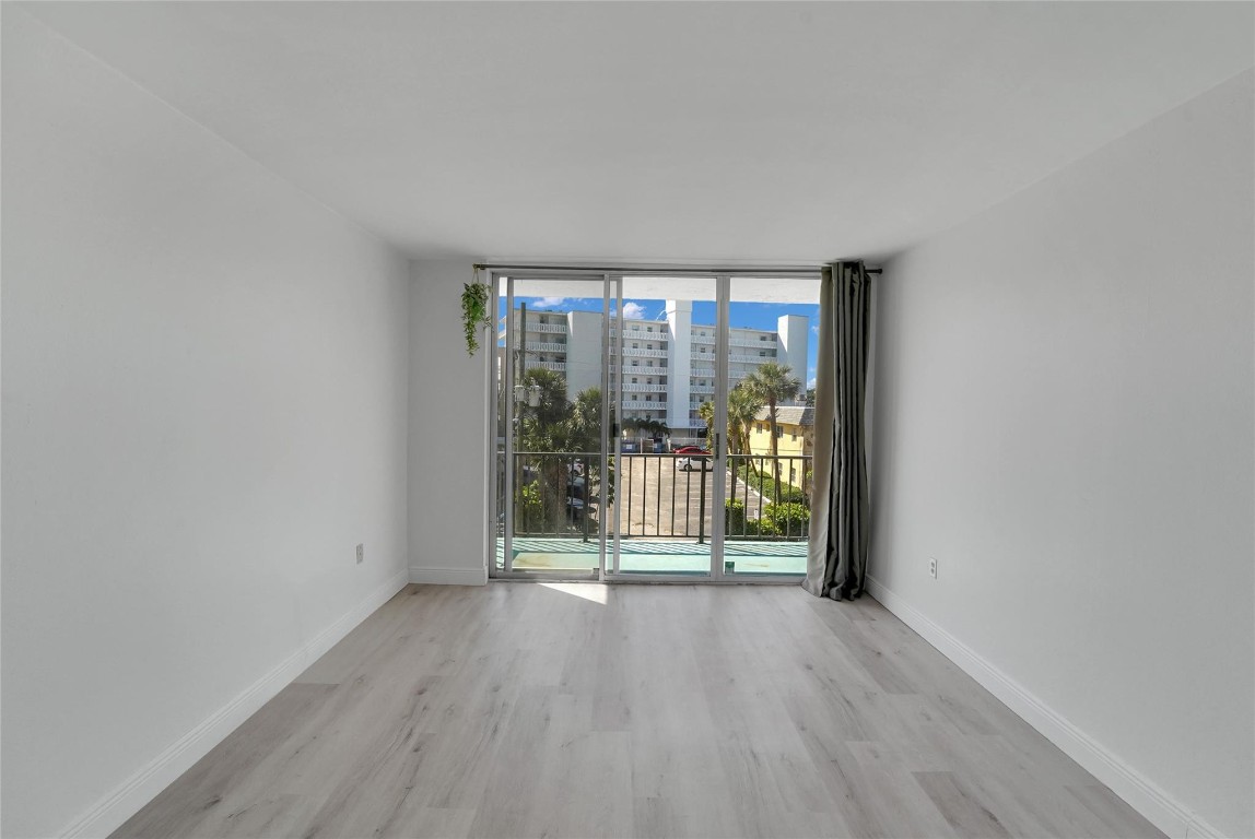 301 Croton Avenue 302