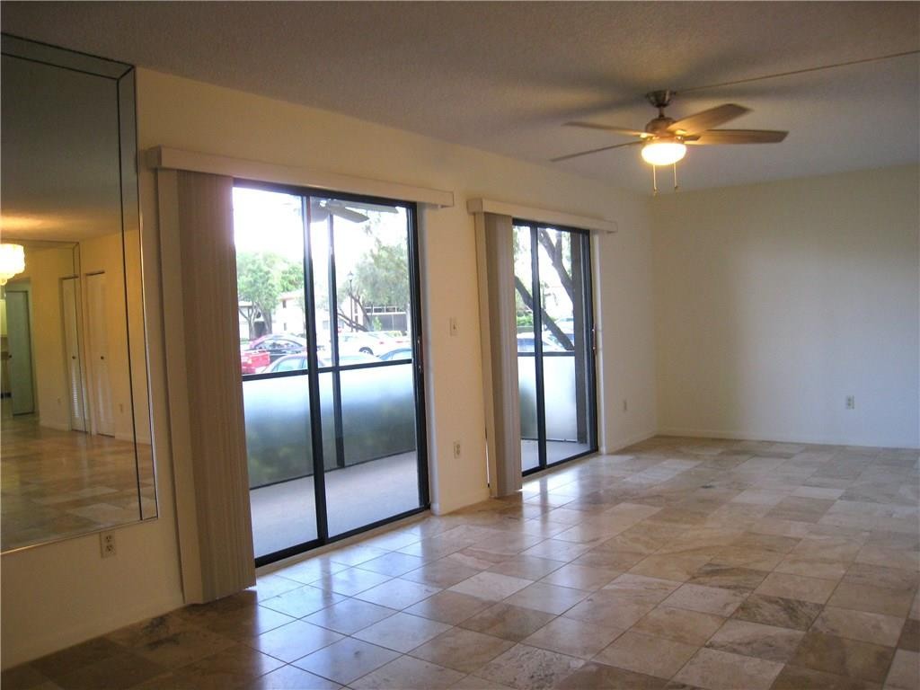KINGS POINT - Residential
