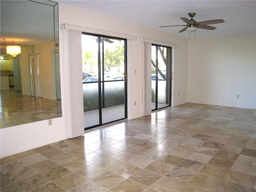 KINGS POINT - Residential
