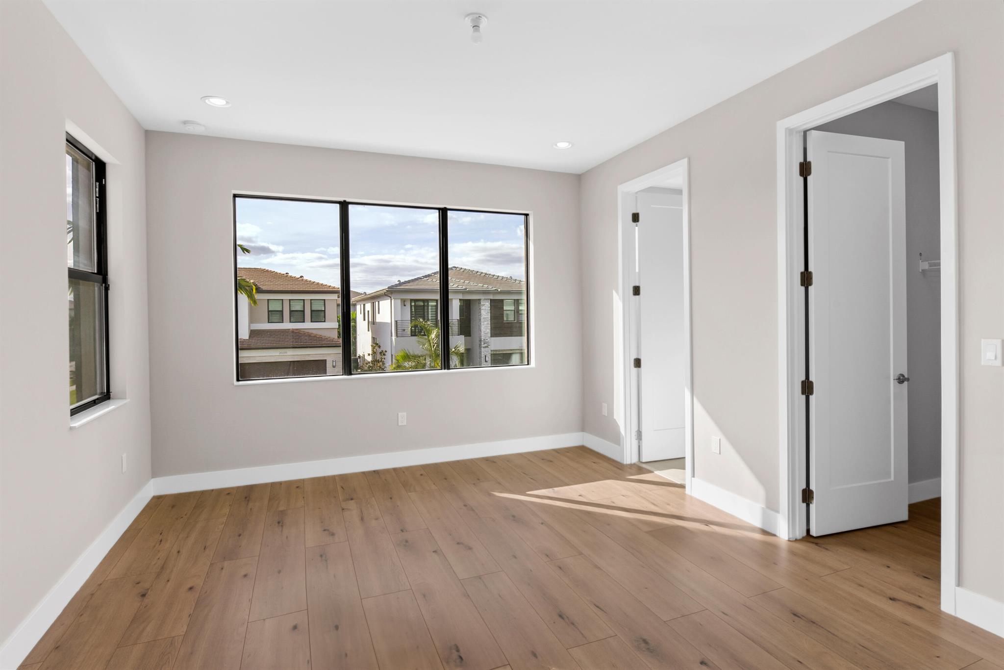 Lotus Palm - Residential