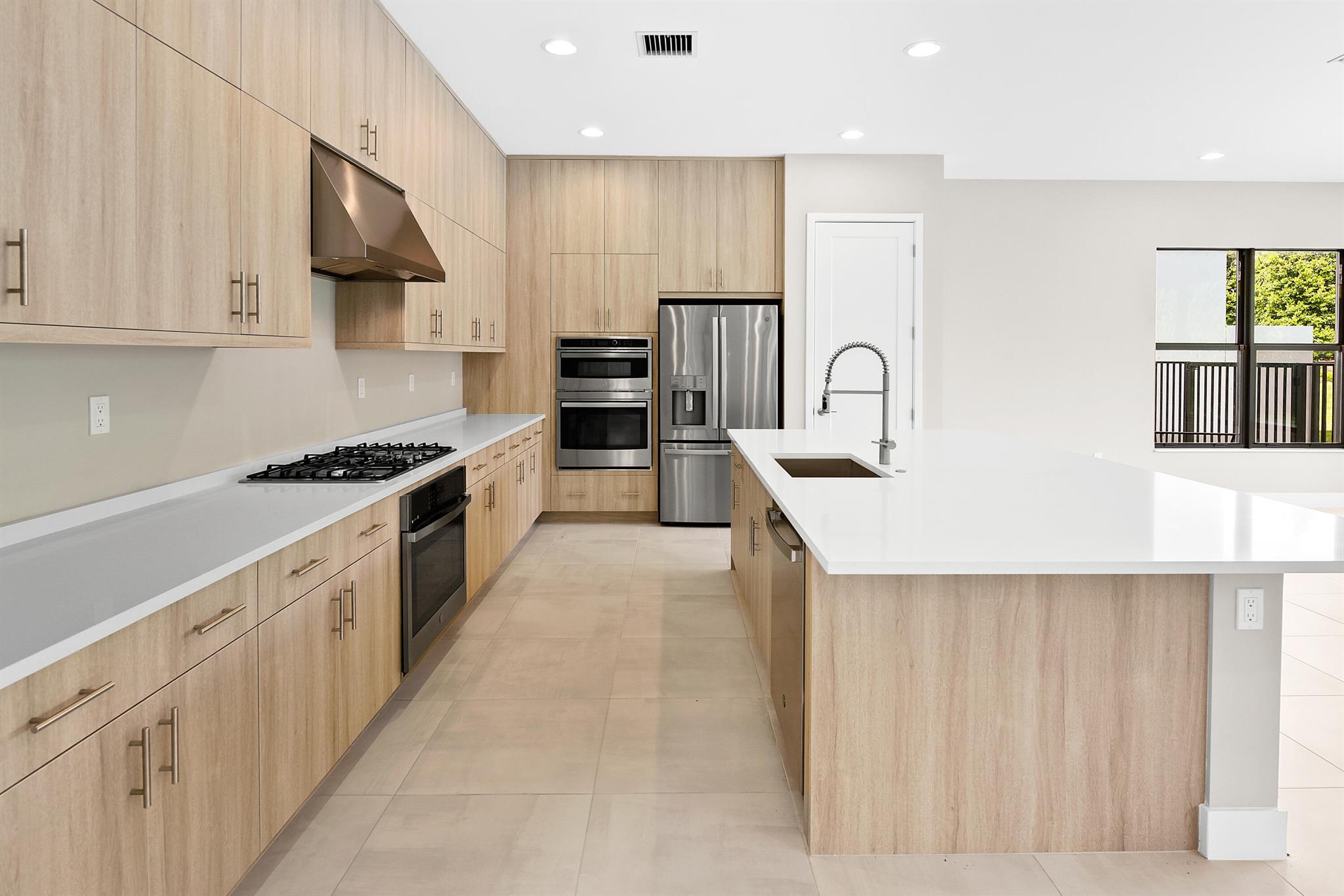 Lotus Palm - Residential