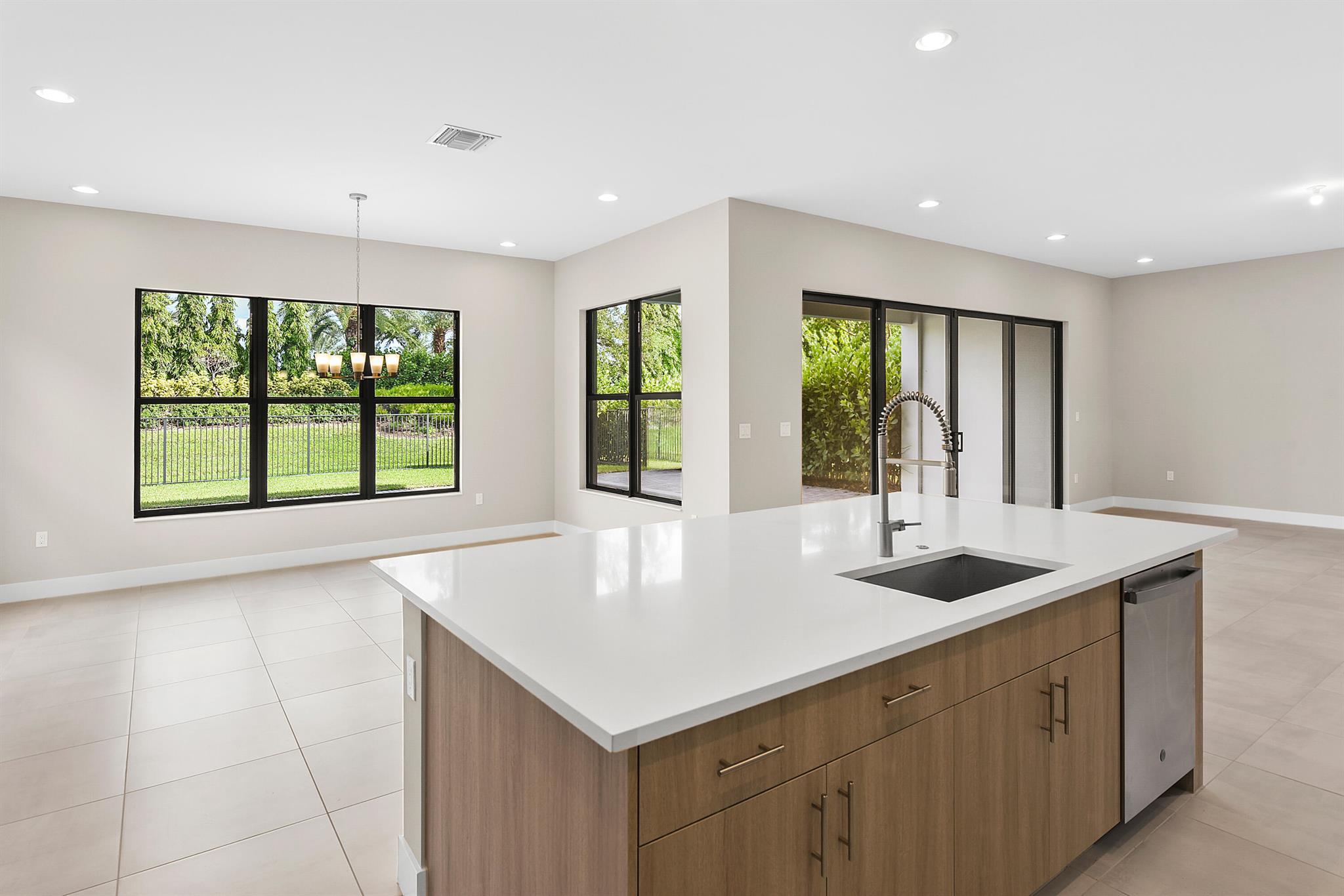 Lotus Palm - Residential