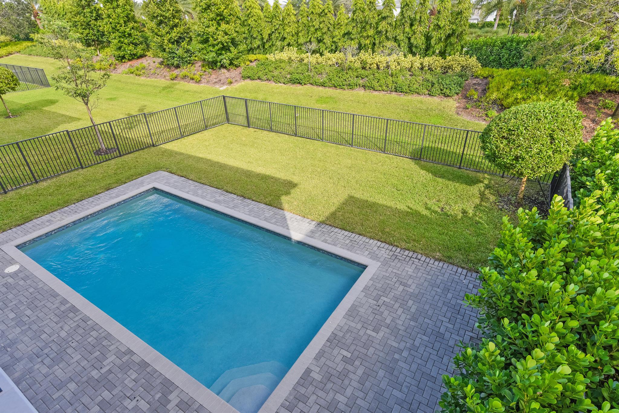 Lotus Palm - Residential