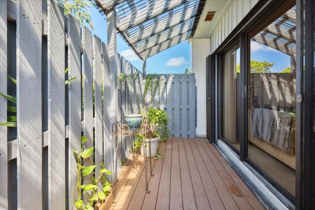 Photo of 1400 S Gabriel Street, Hollywood, FL 33020 (MLS # F10398806)