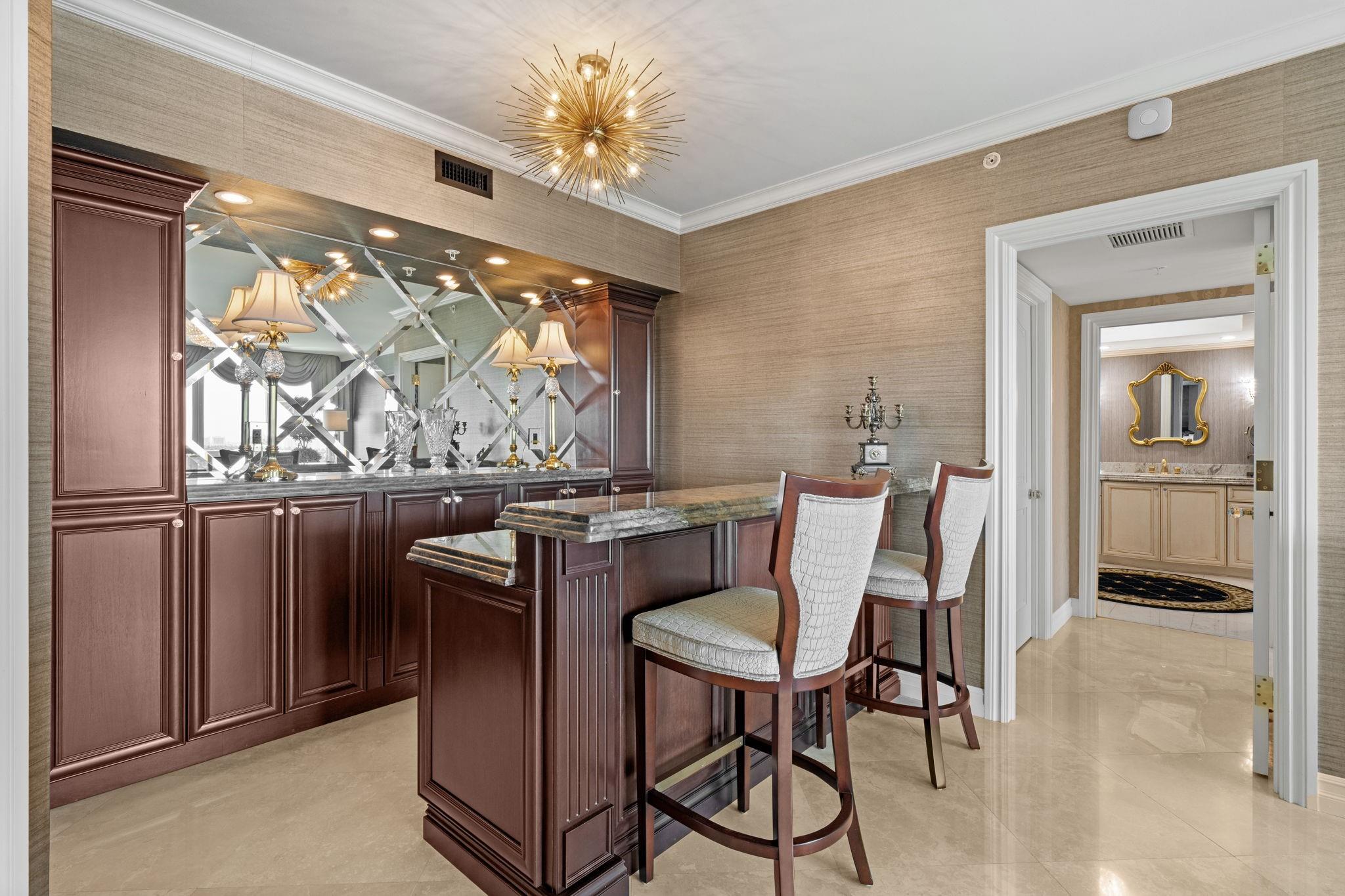 LAS OLAS GRAND - Residential