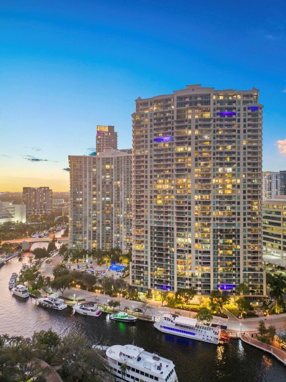 411 N New River Drive 1402