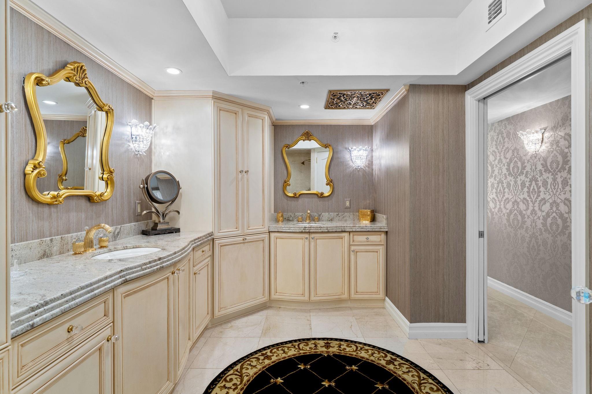 LAS OLAS GRAND - Residential