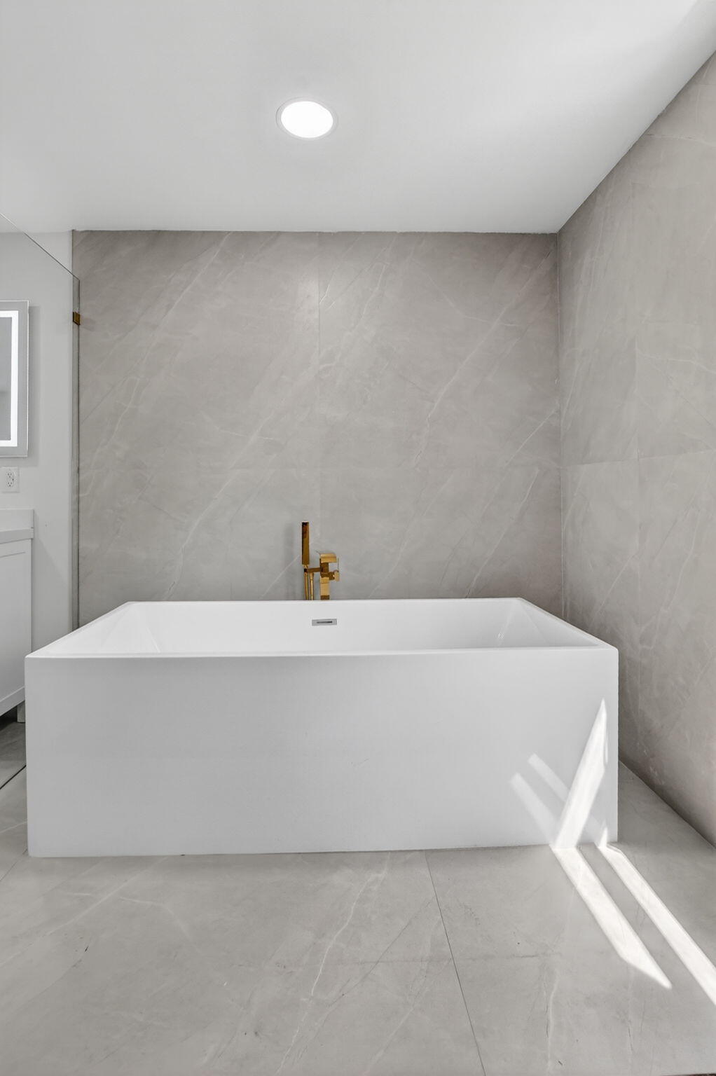 DEL MAR VILLAGE - Residential