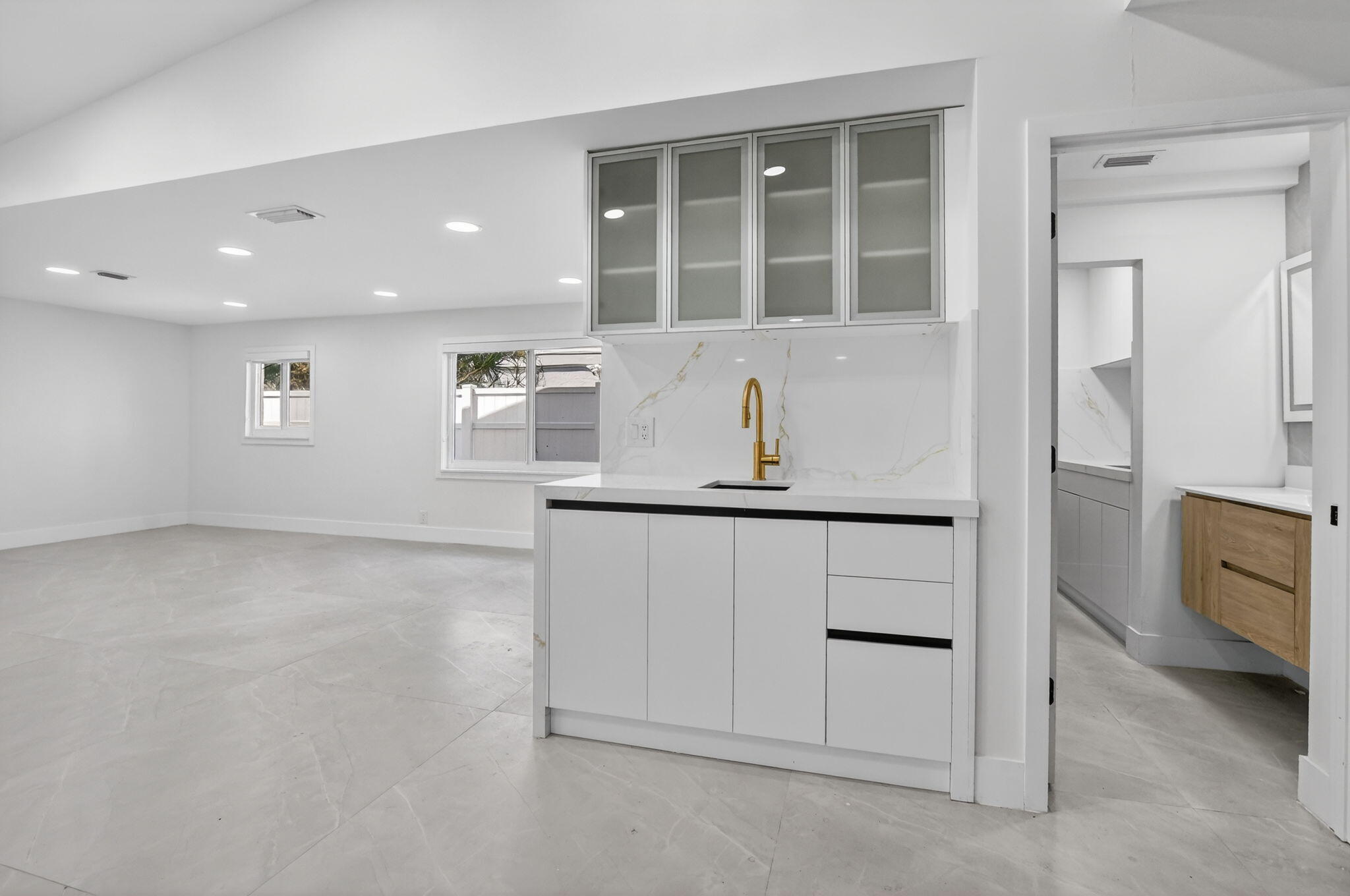 DEL MAR VILLAGE - Residential