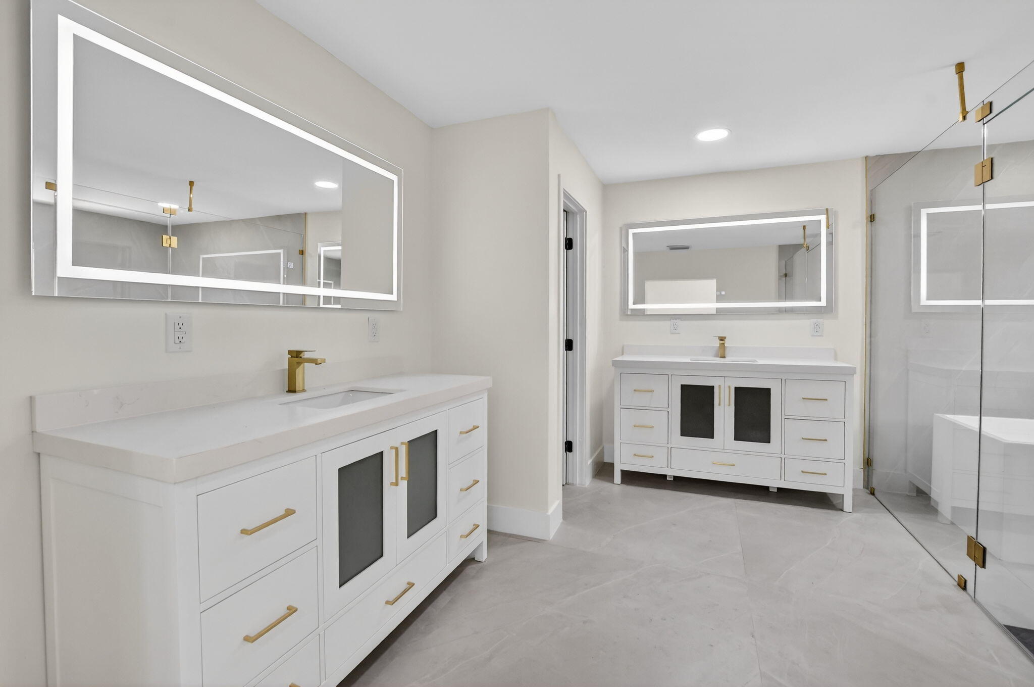 DEL MAR VILLAGE - Residential