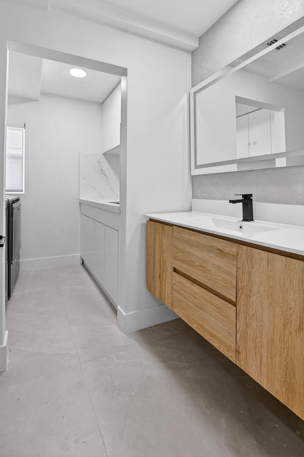 DEL MAR VILLAGE - Residential