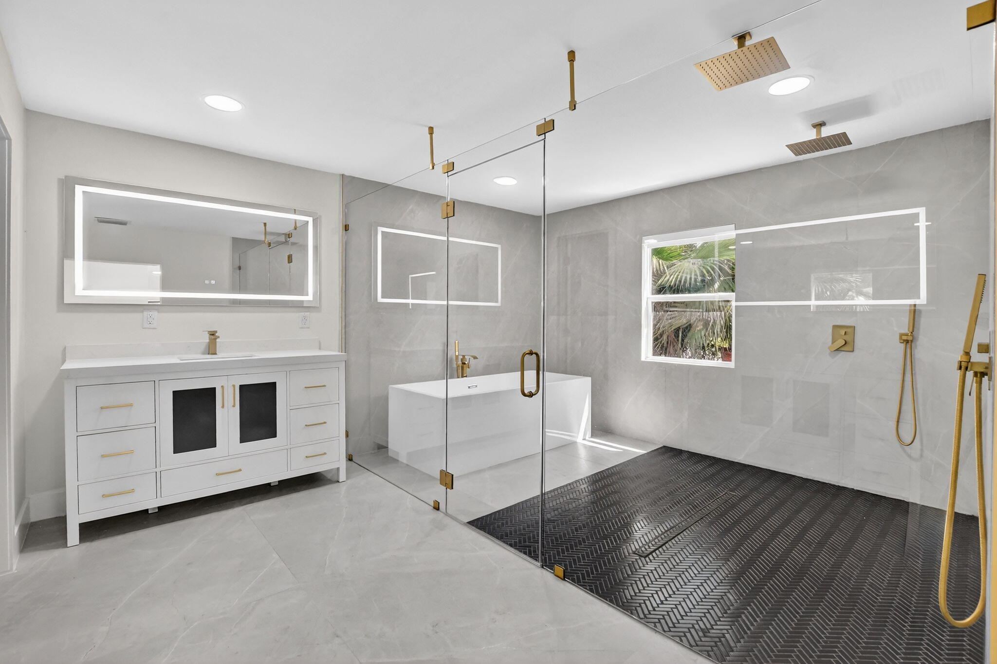 DEL MAR VILLAGE - Residential