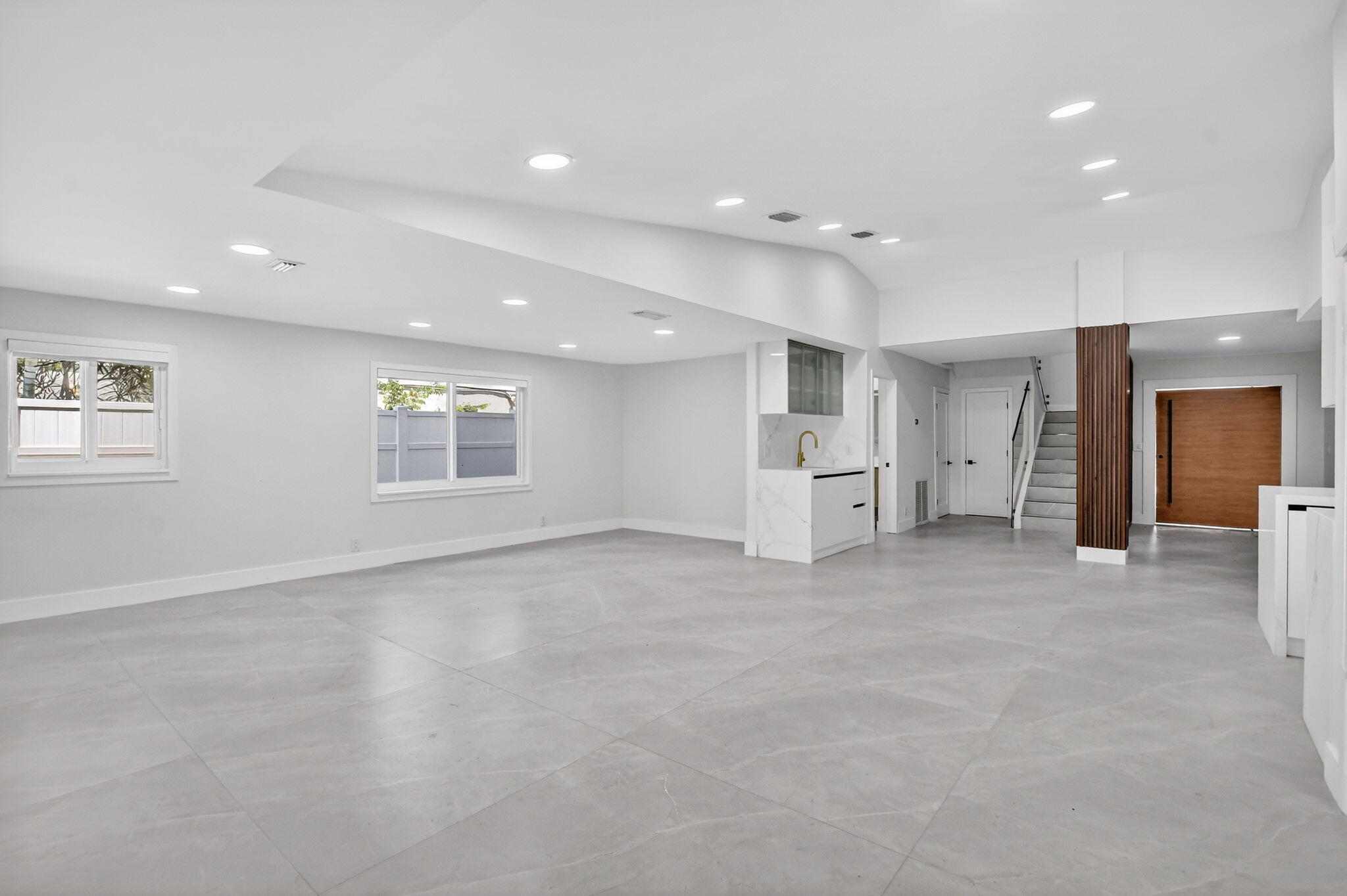 DEL MAR VILLAGE - Residential