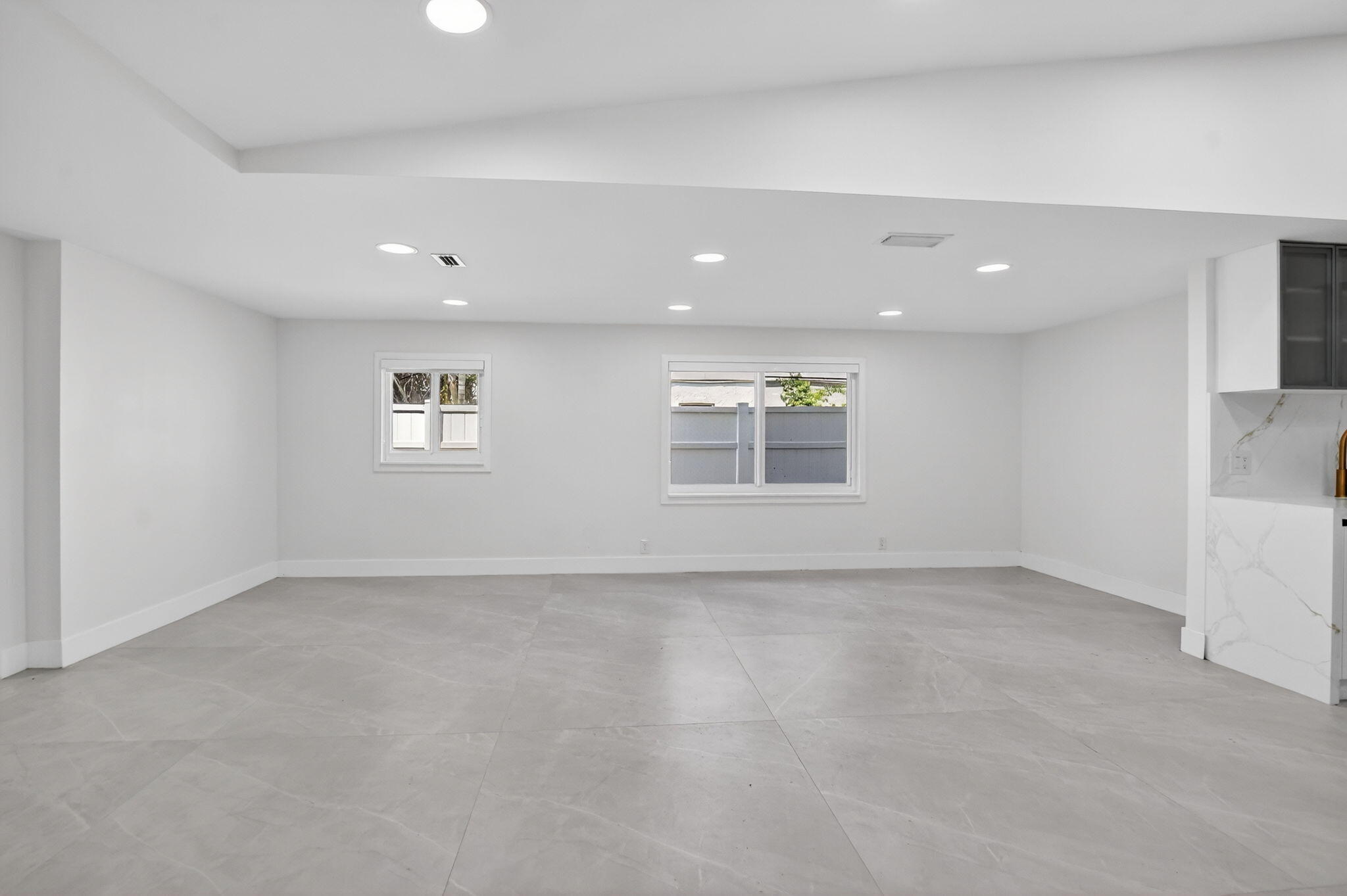 DEL MAR VILLAGE - Residential