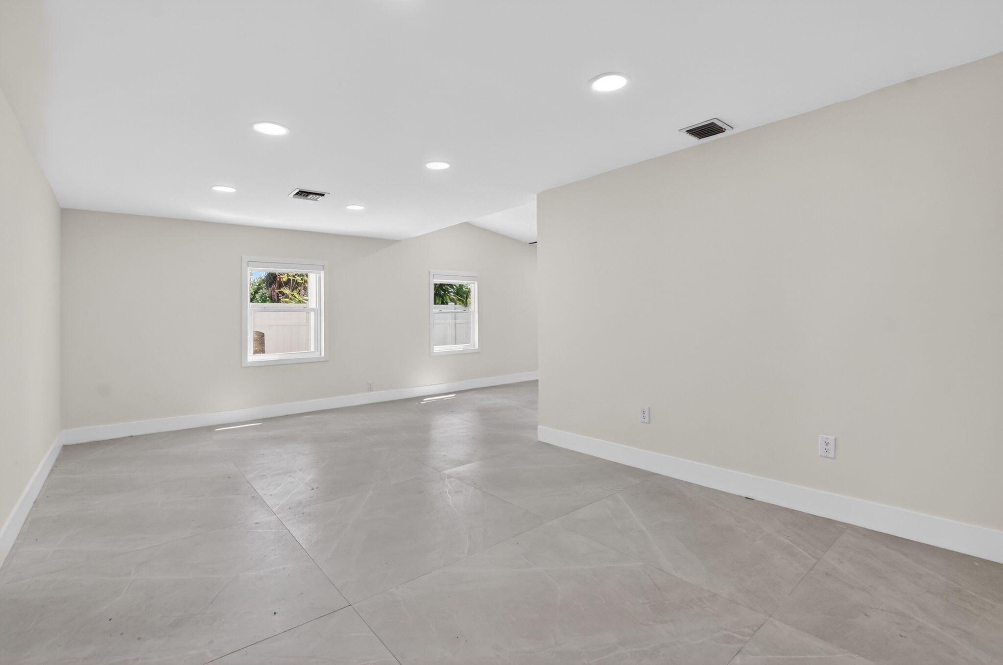 DEL MAR VILLAGE - Residential