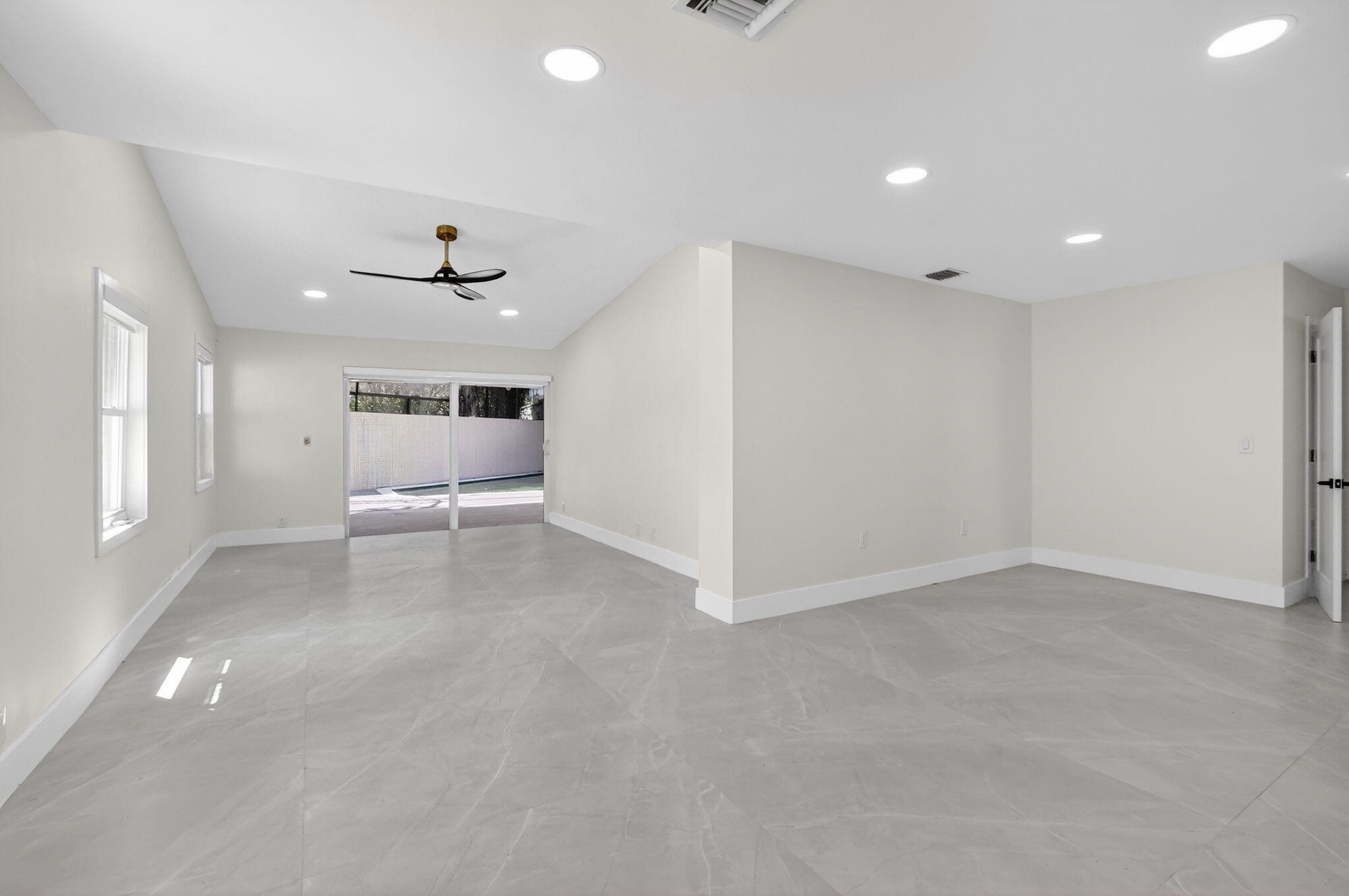 DEL MAR VILLAGE - Residential