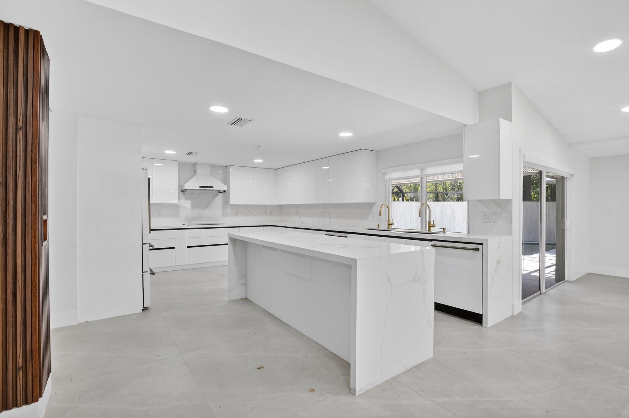 DEL MAR VILLAGE - Residential