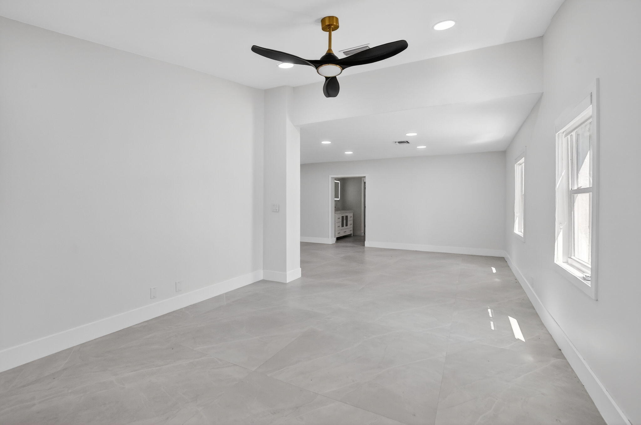 DEL MAR VILLAGE - Residential