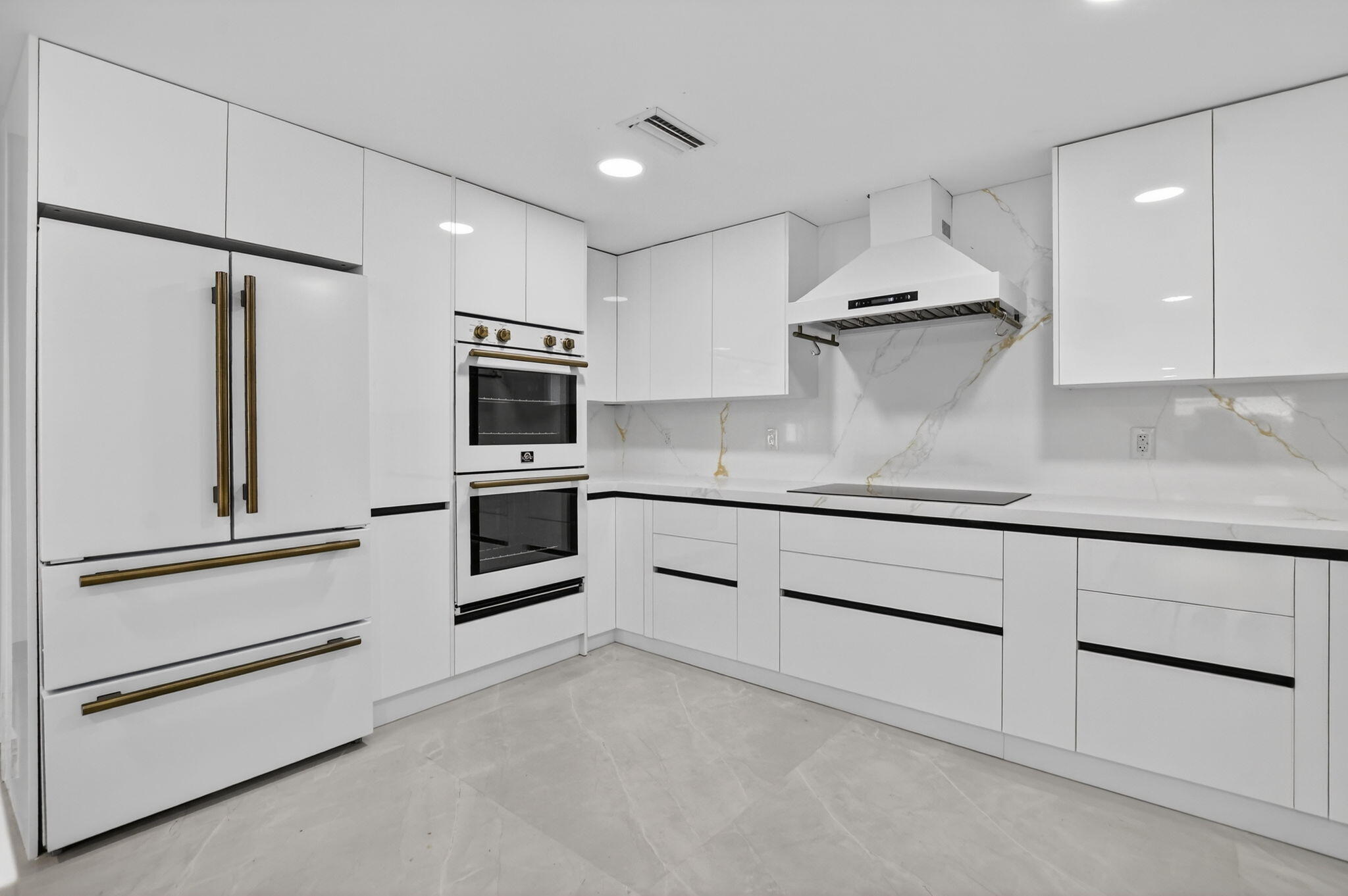 DEL MAR VILLAGE - Residential