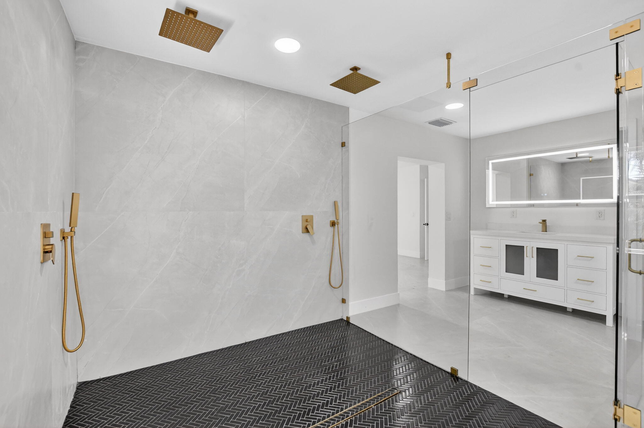 DEL MAR VILLAGE - Residential