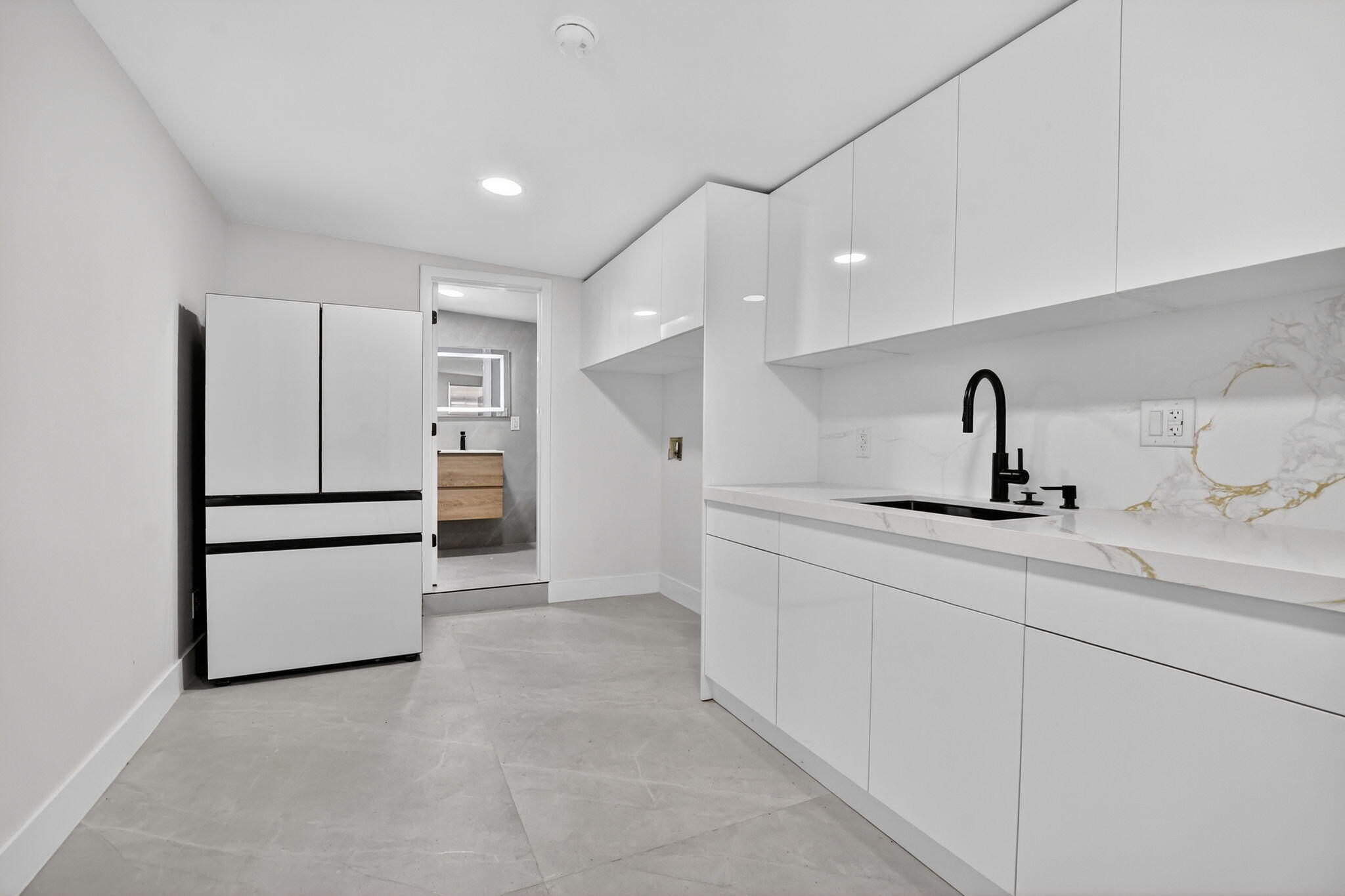 DEL MAR VILLAGE - Residential