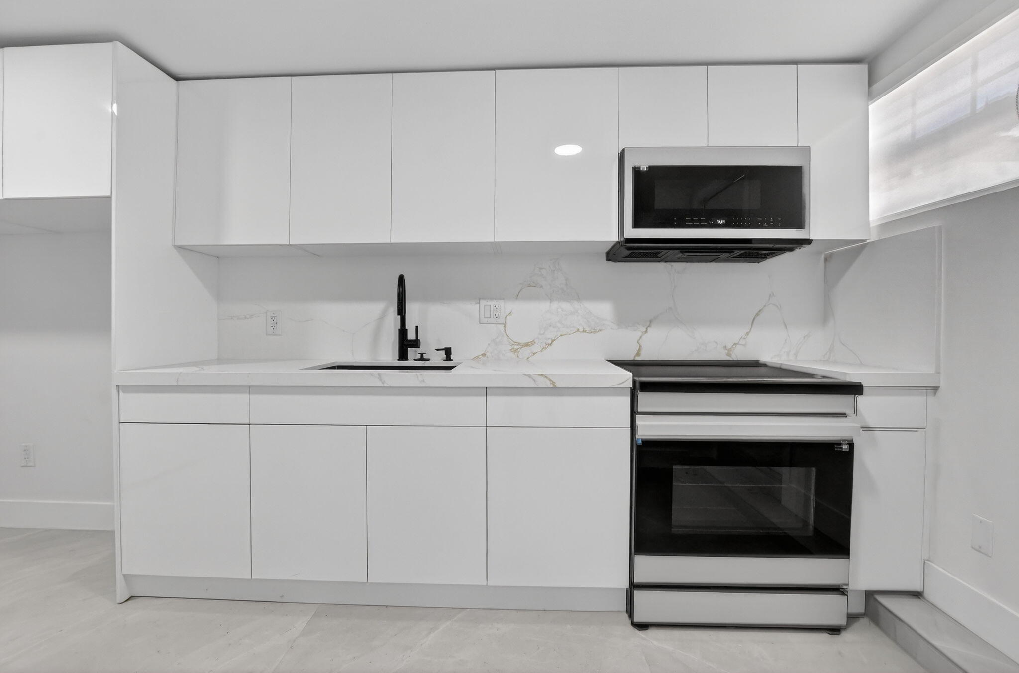 DEL MAR VILLAGE - Residential