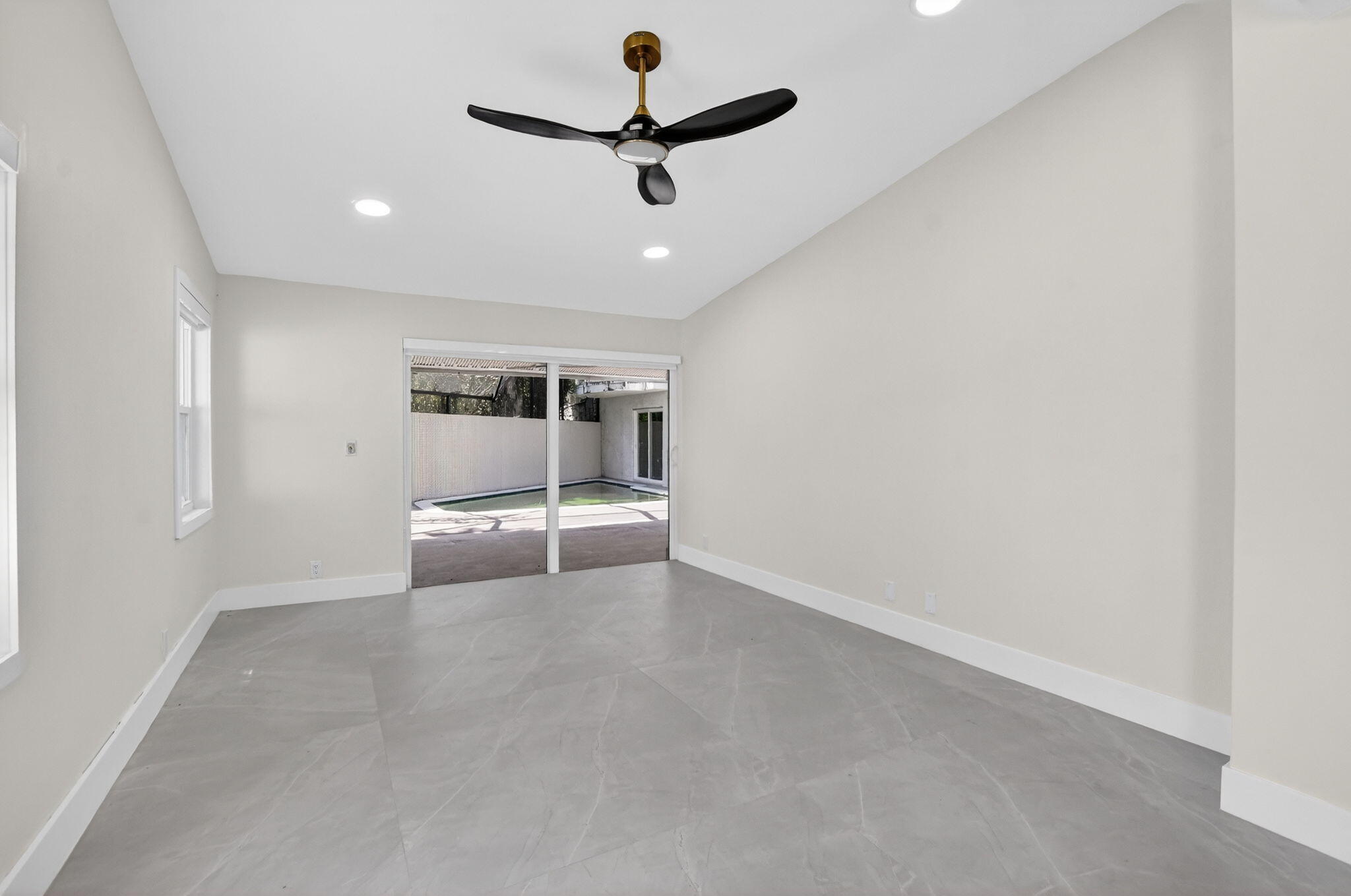 DEL MAR VILLAGE - Residential