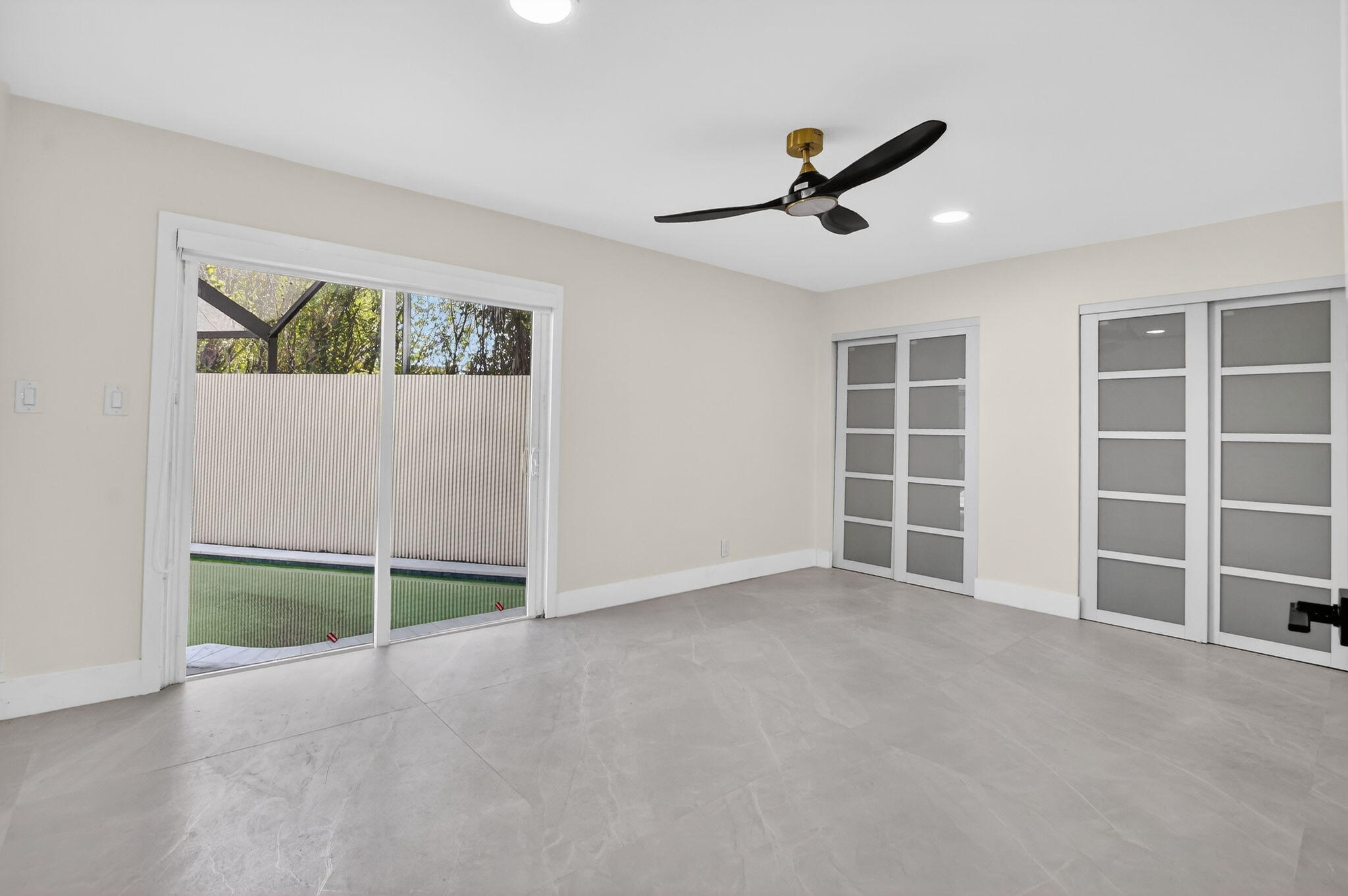 DEL MAR VILLAGE - Residential