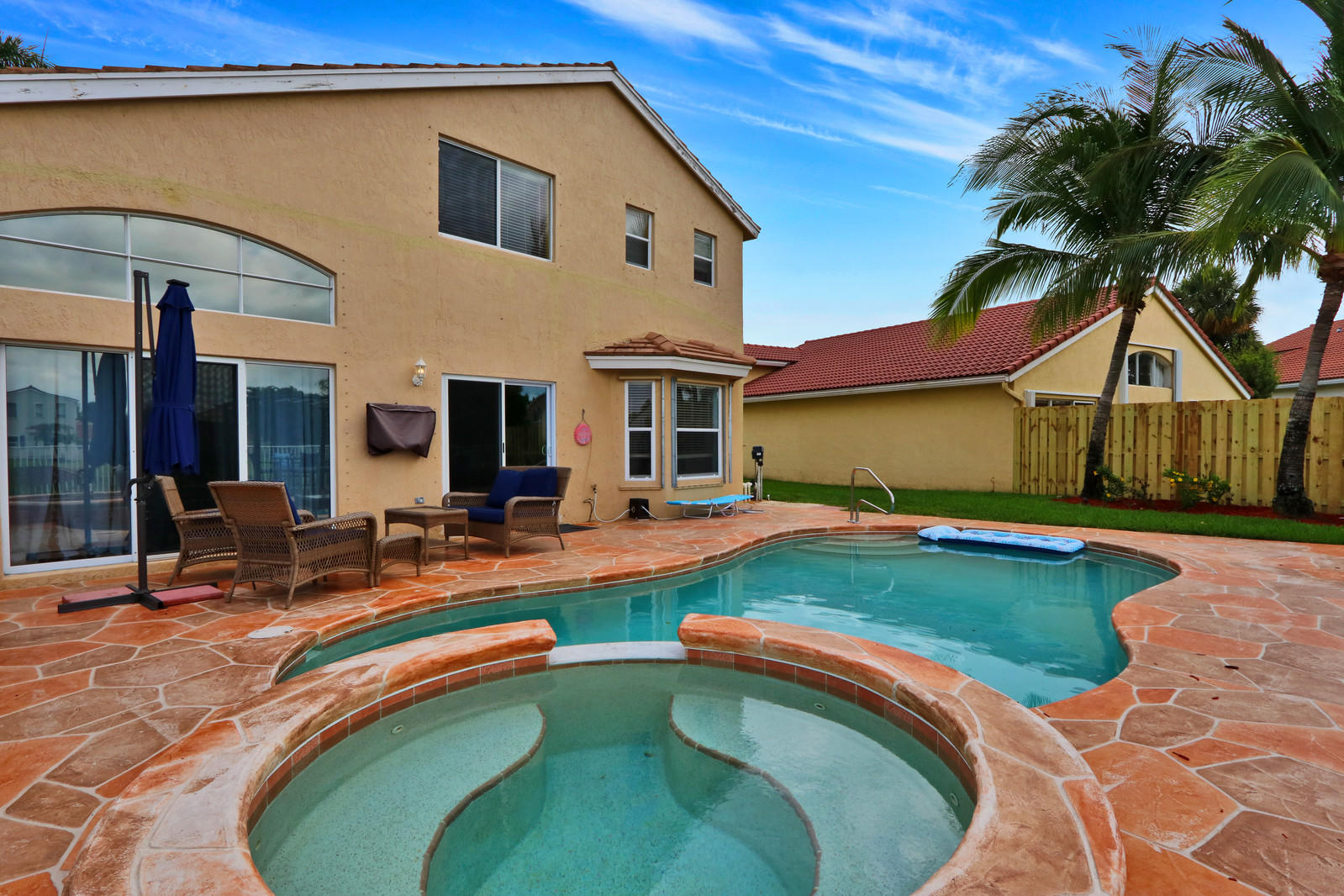 WINSTON TRAILS PAR 16 - Residential